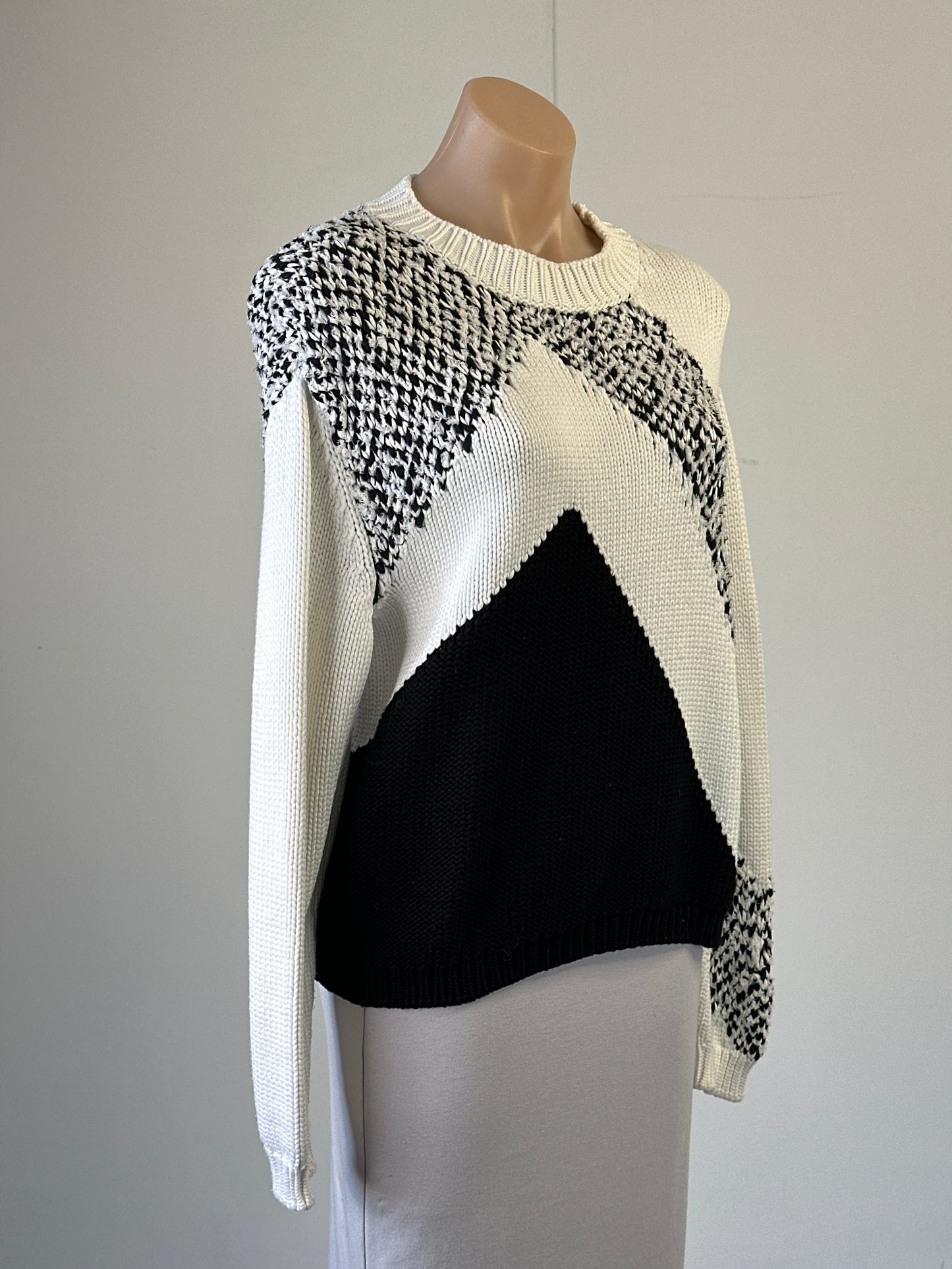Sportmax | Italy | sweater | size 12 | crew neck