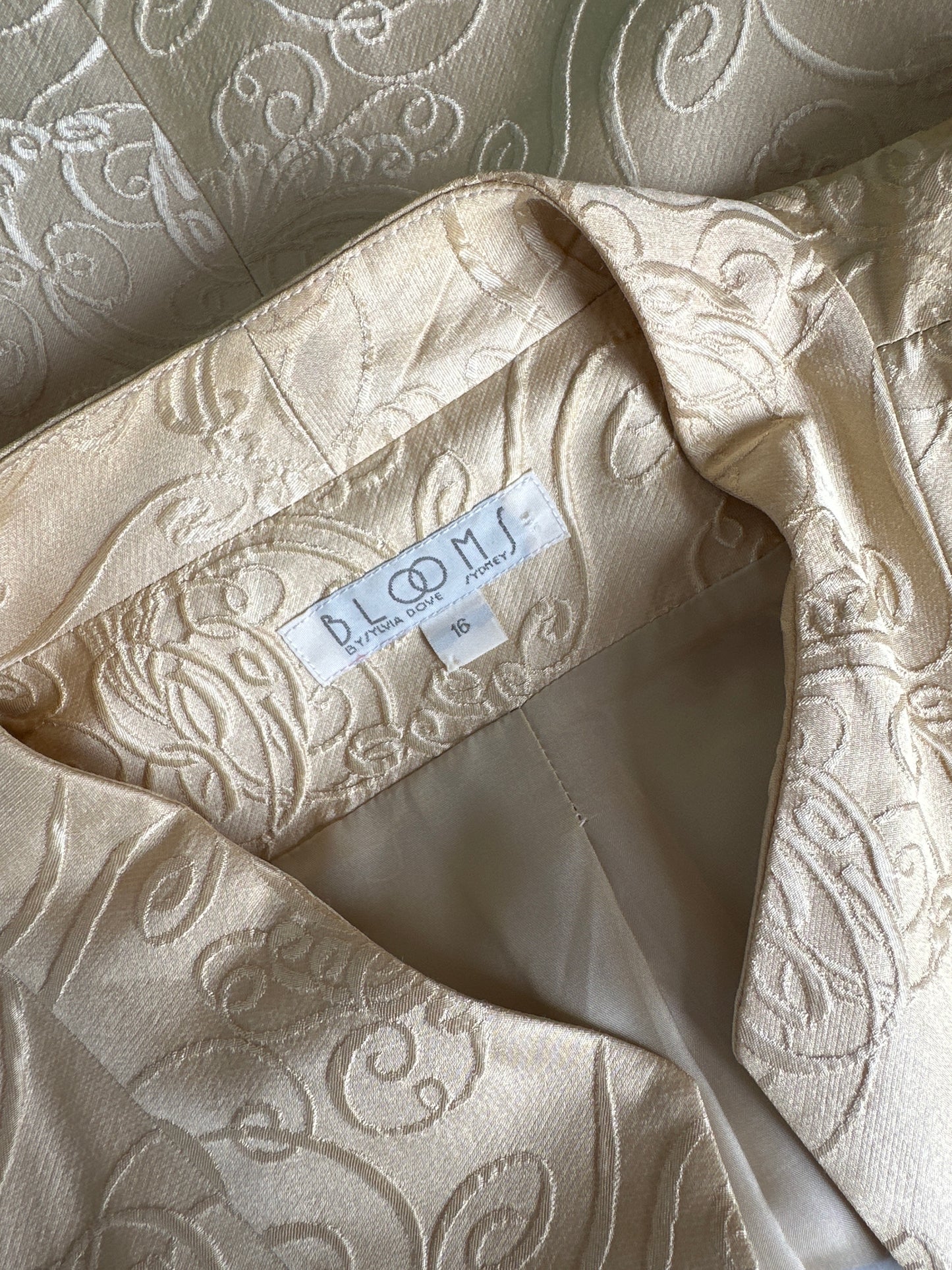 Blooms | vintage 90's jacket | size 16 | open front | 100% silk | made in Australia