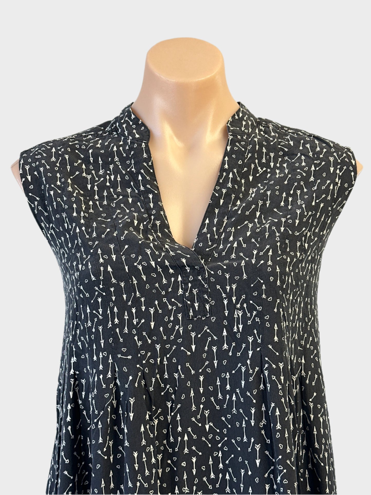 MARCS | dress | size 8 | knee length | 100% silk