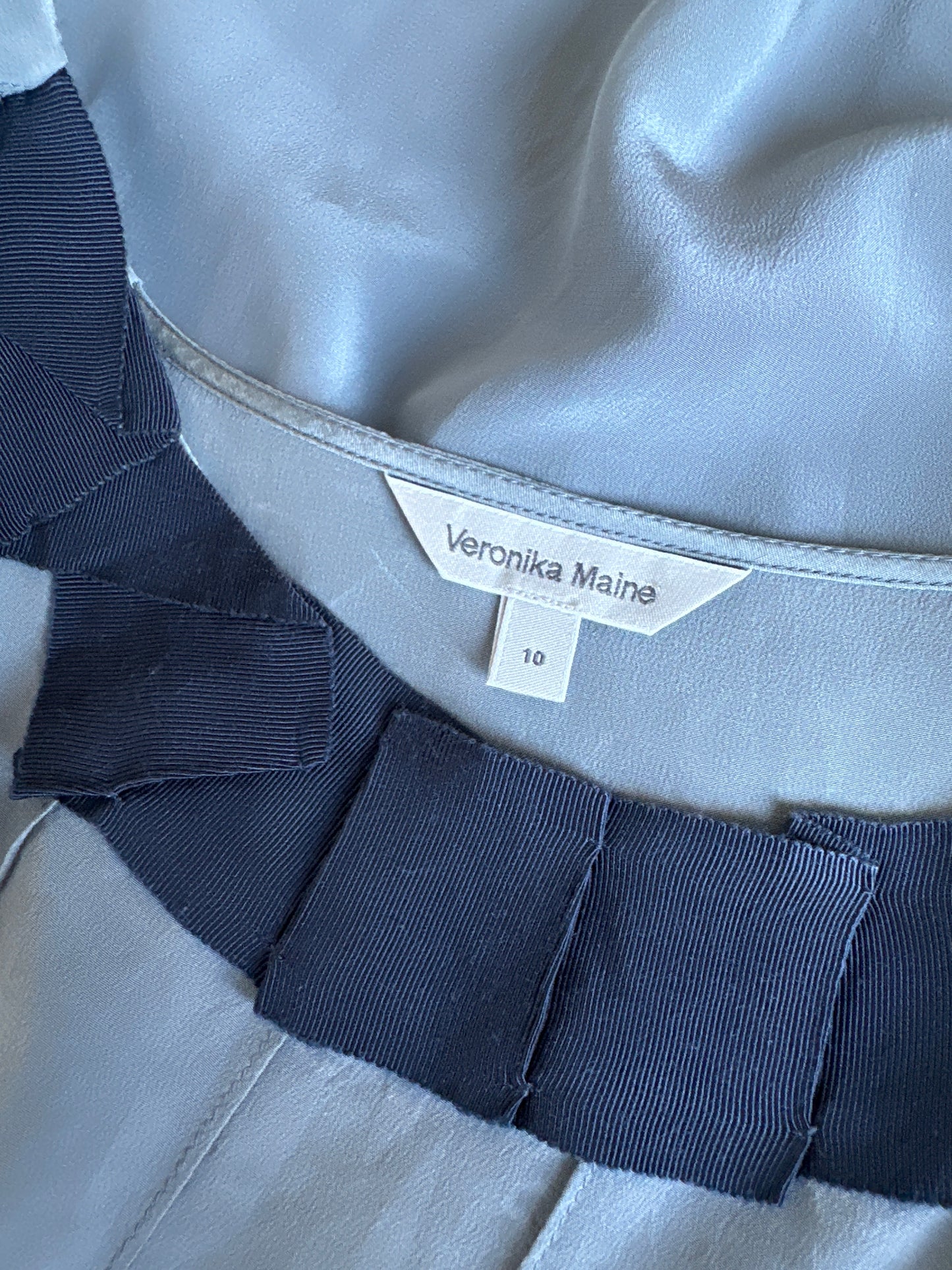 Veronika Maine | dress | size 10 | knee length | 100% silk