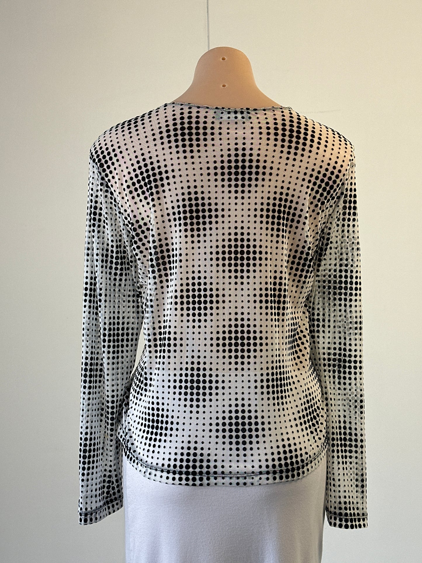 David Pond | New Zealand | top | size 14 | long sleeve