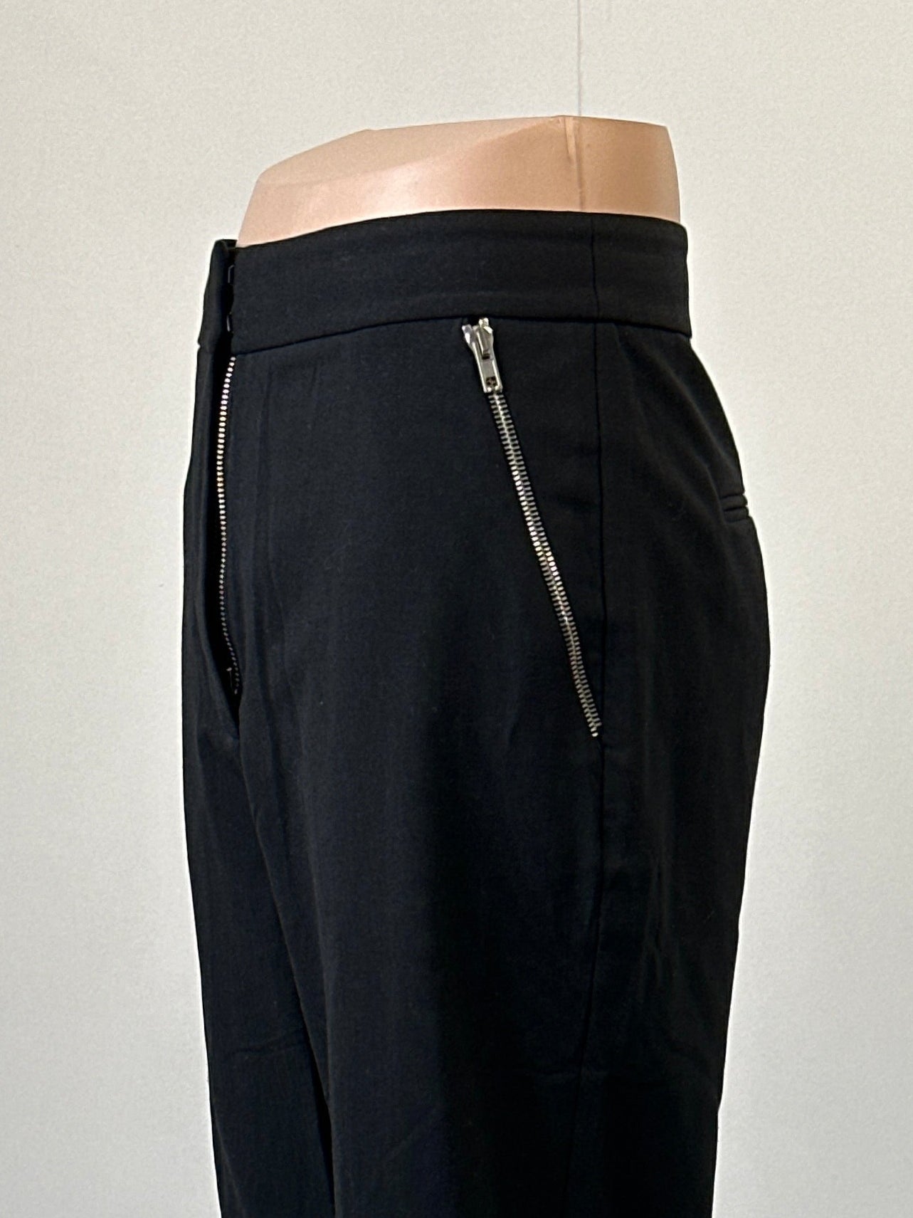 Alexander Wang | New York | pants | size 6 | tapered leg