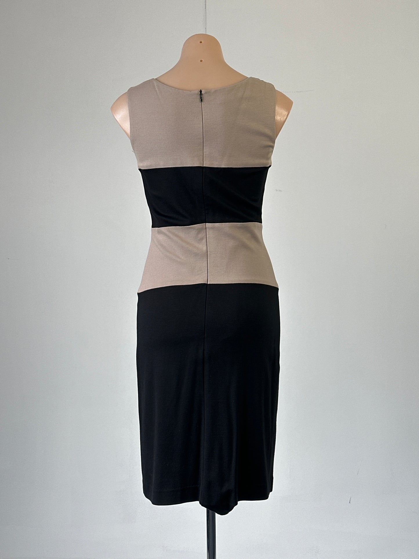 Carla Zampatti | dress | size 8 | knee length | made in Australia 🇦🇺