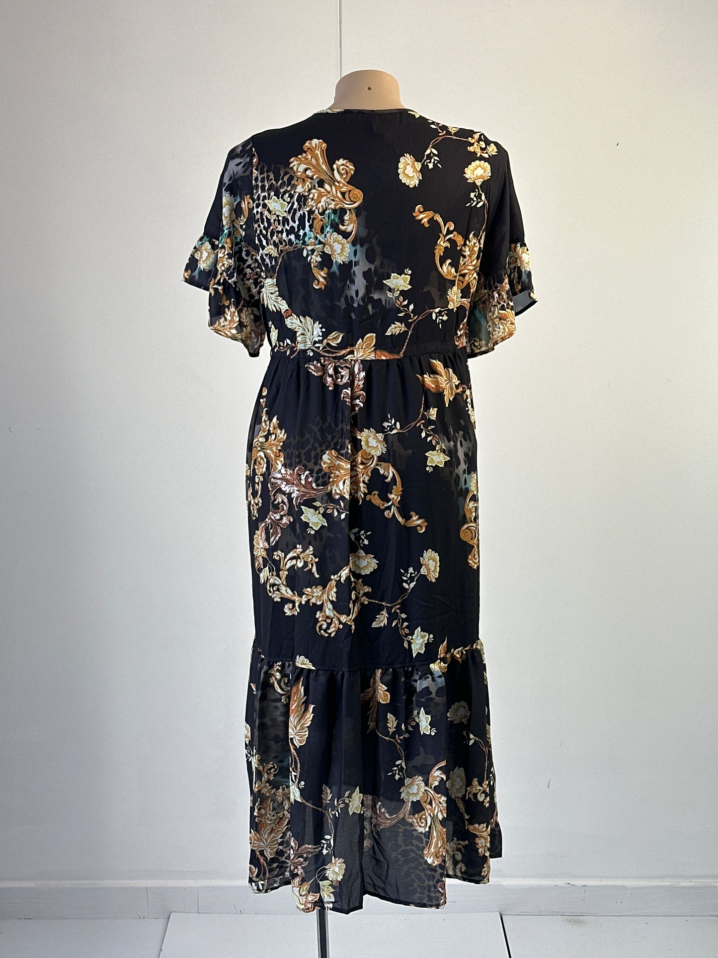 Taking Shape | dress | size 16 | maxi length | new with tags