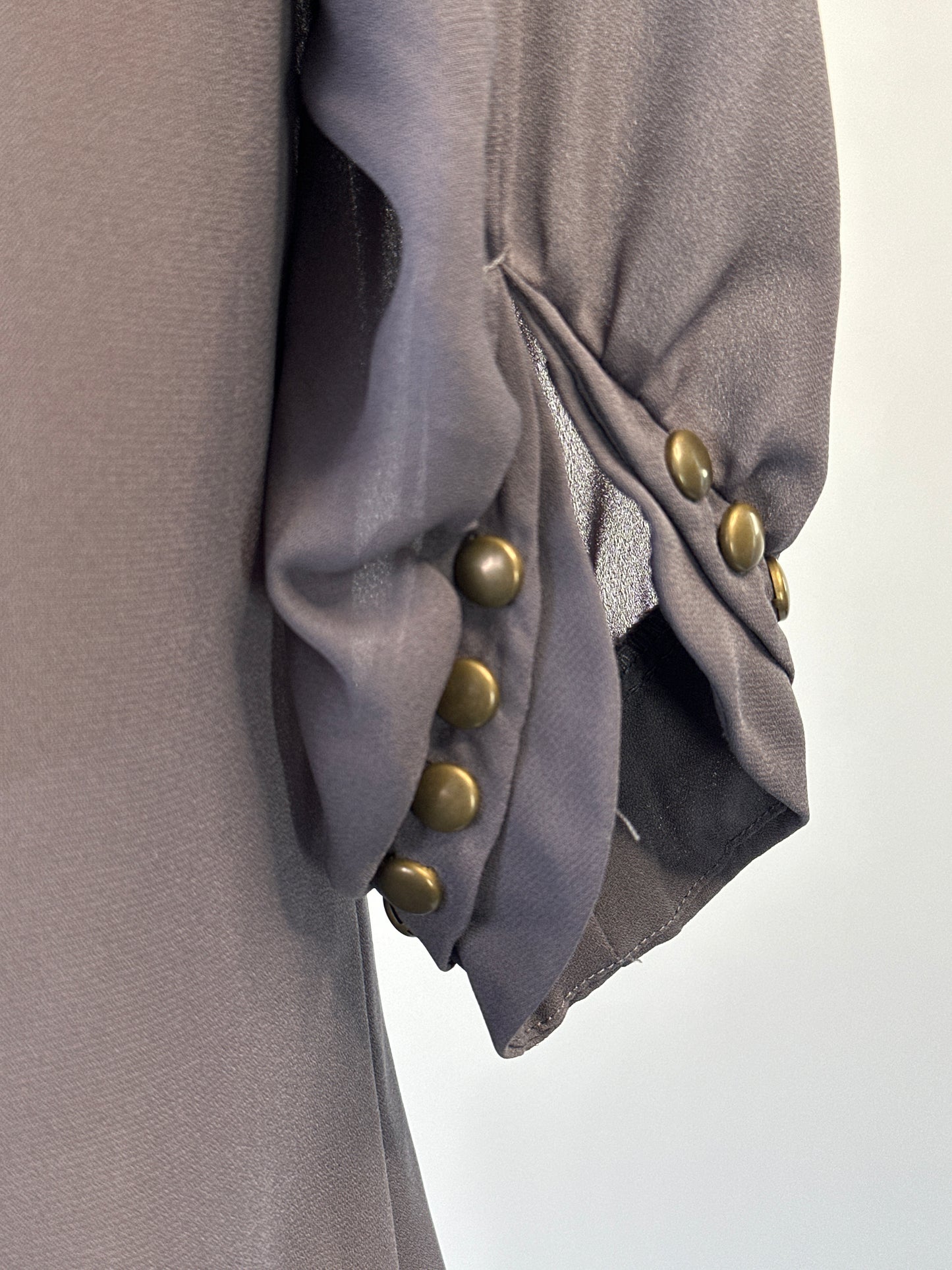 Bardot | top | size 8 | elbow length sleeve
