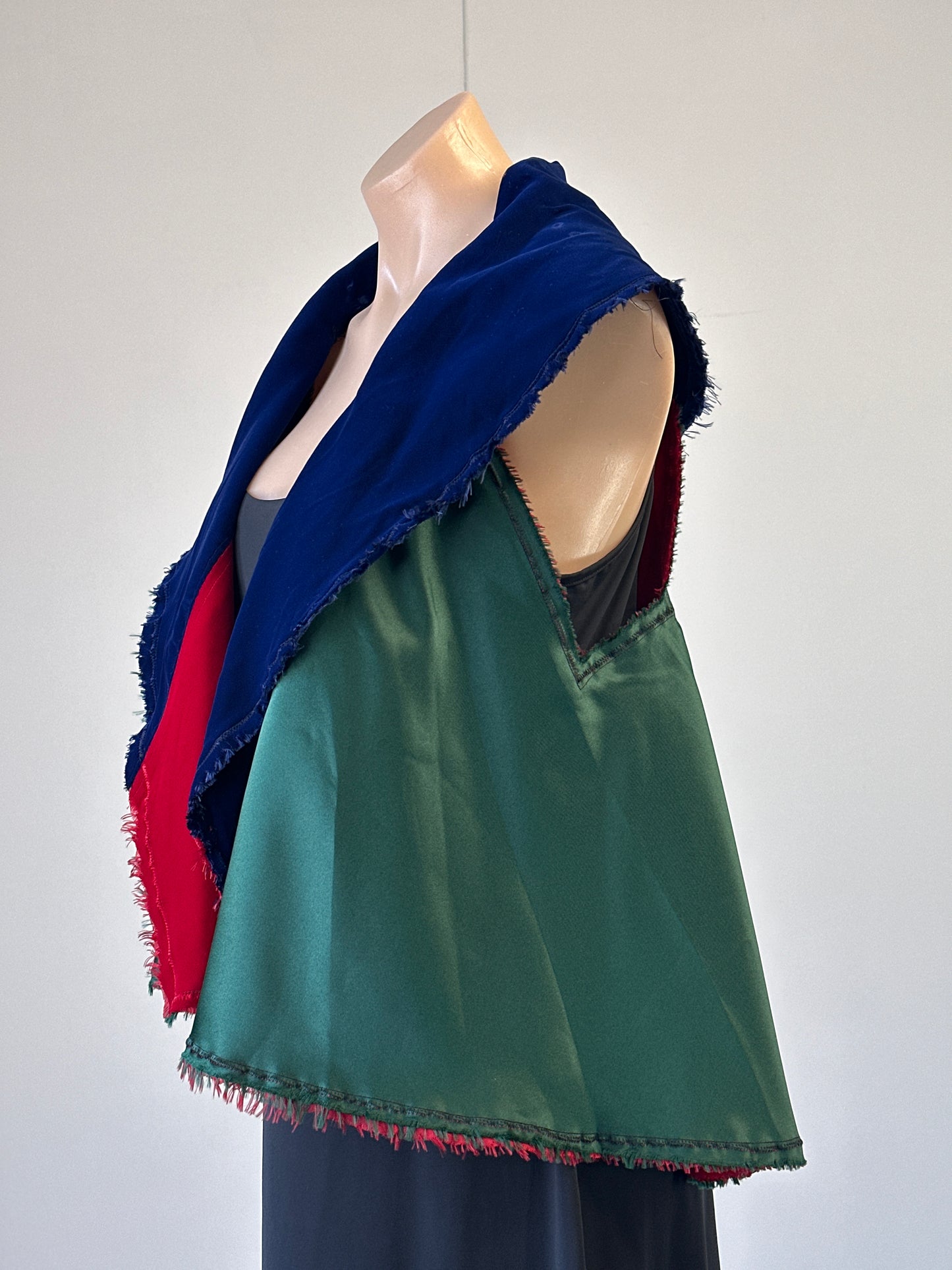 No Ru Ye Lo | vest | one size | open front | upcycled and handmade in Australia 🇦🇺