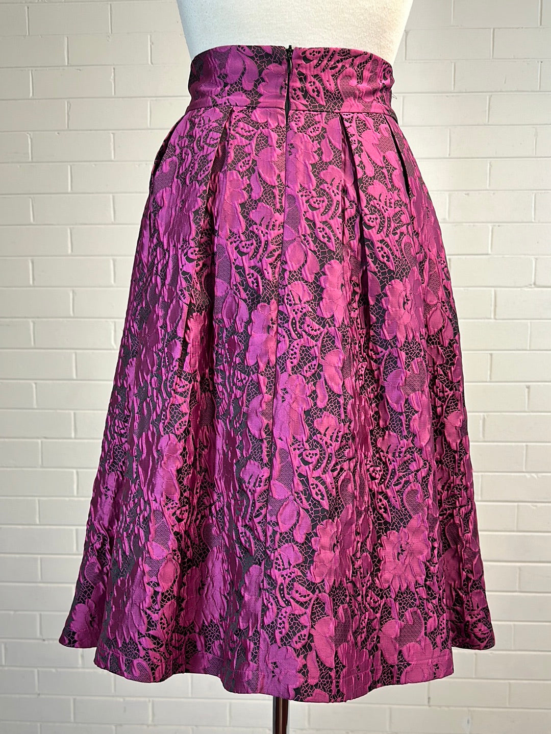 Review | skirt | size 6 | knee length