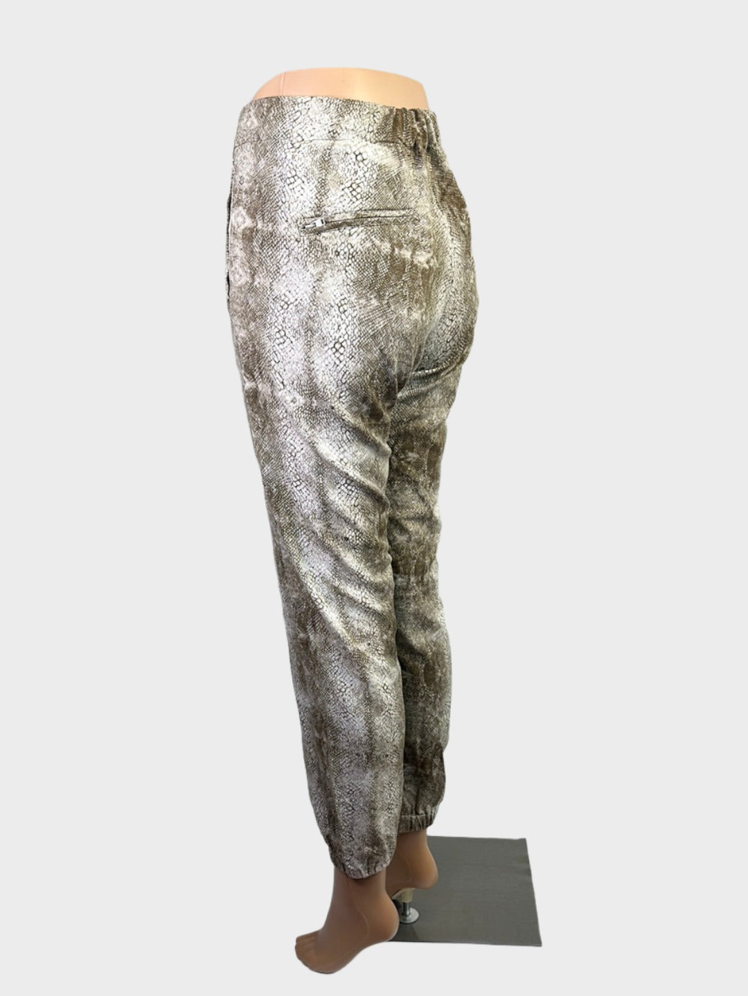 bassike | pants | size 12 | tapered leg | 100% silk | made in Australia ๐ฆ๐บ
