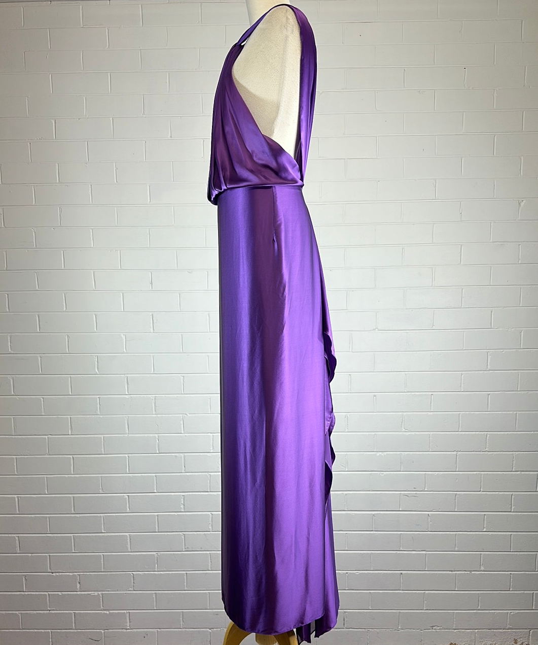Carla Zampatti | gown | size 10 | maxi length | 100% silk | made in Australia