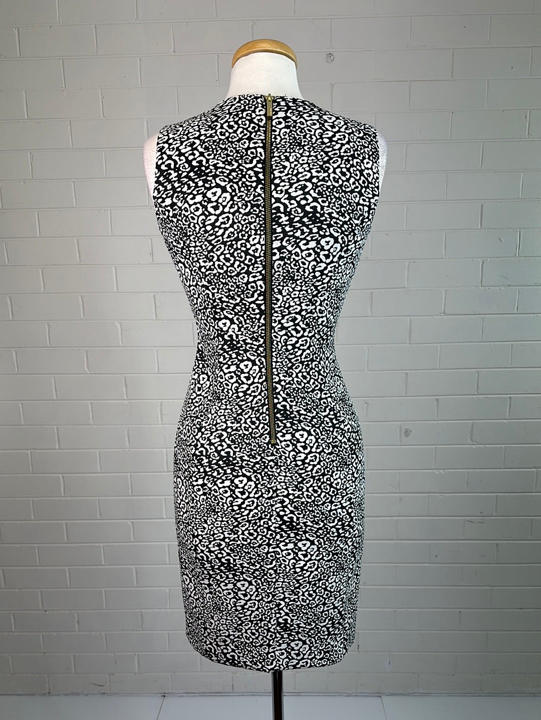 Calvin Klein | US | dress | size 8 | knee length