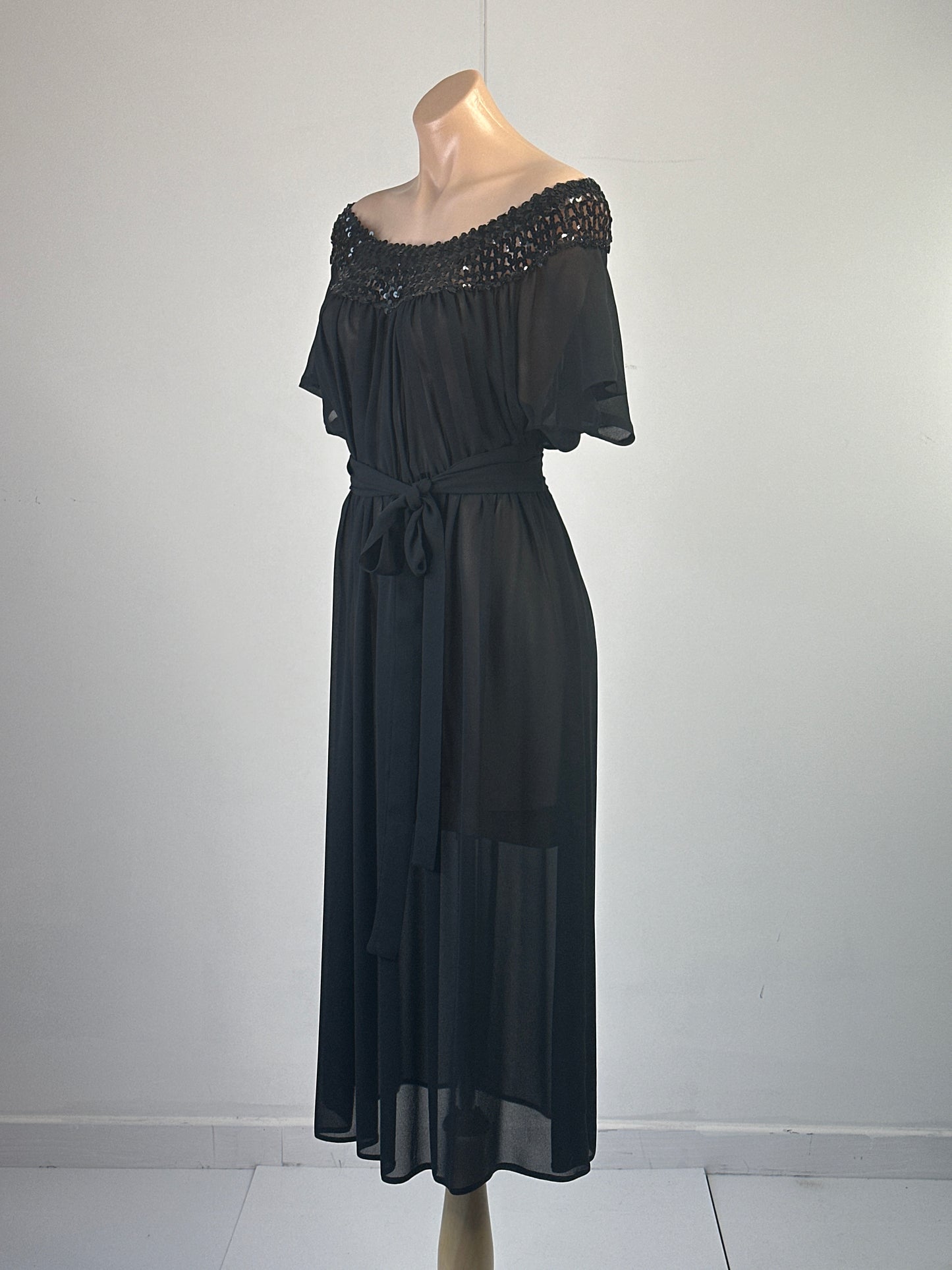 Mr Brian | vintage 70's | dress | size 12 | midi length | made in South Africa