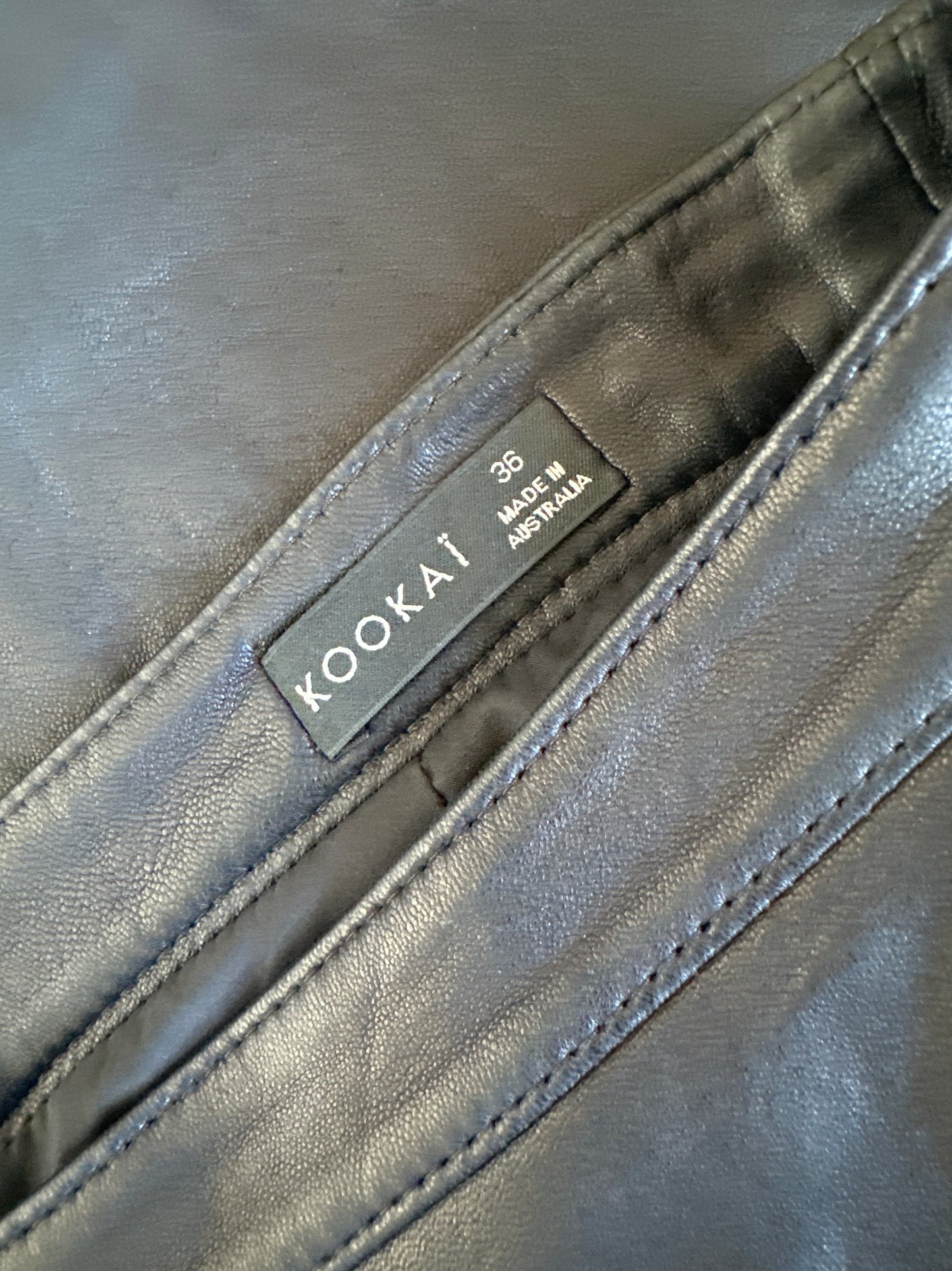 KOOKAI | skirt | size 6 | mini length | 100% leather | made in Australia 🇦🇺