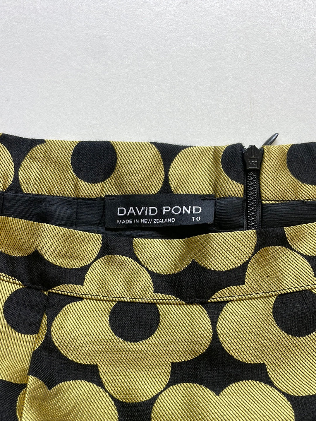 David Pond | New Zealand | skirt | size 10 | knee length | made in New Zealand