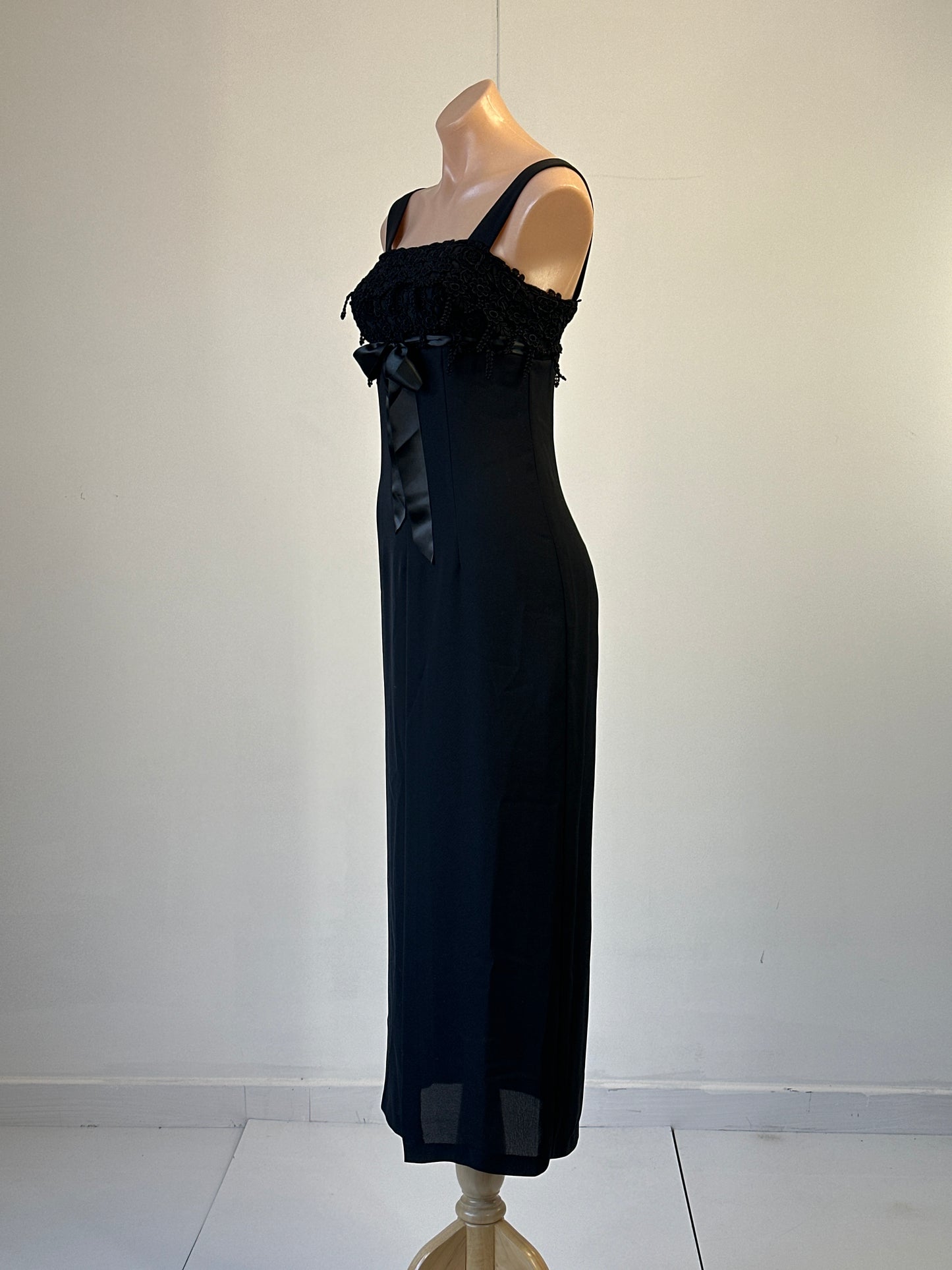 Mr K | vintage 90's | gown | size 8 | maxi length | made in Australia 🇦🇺