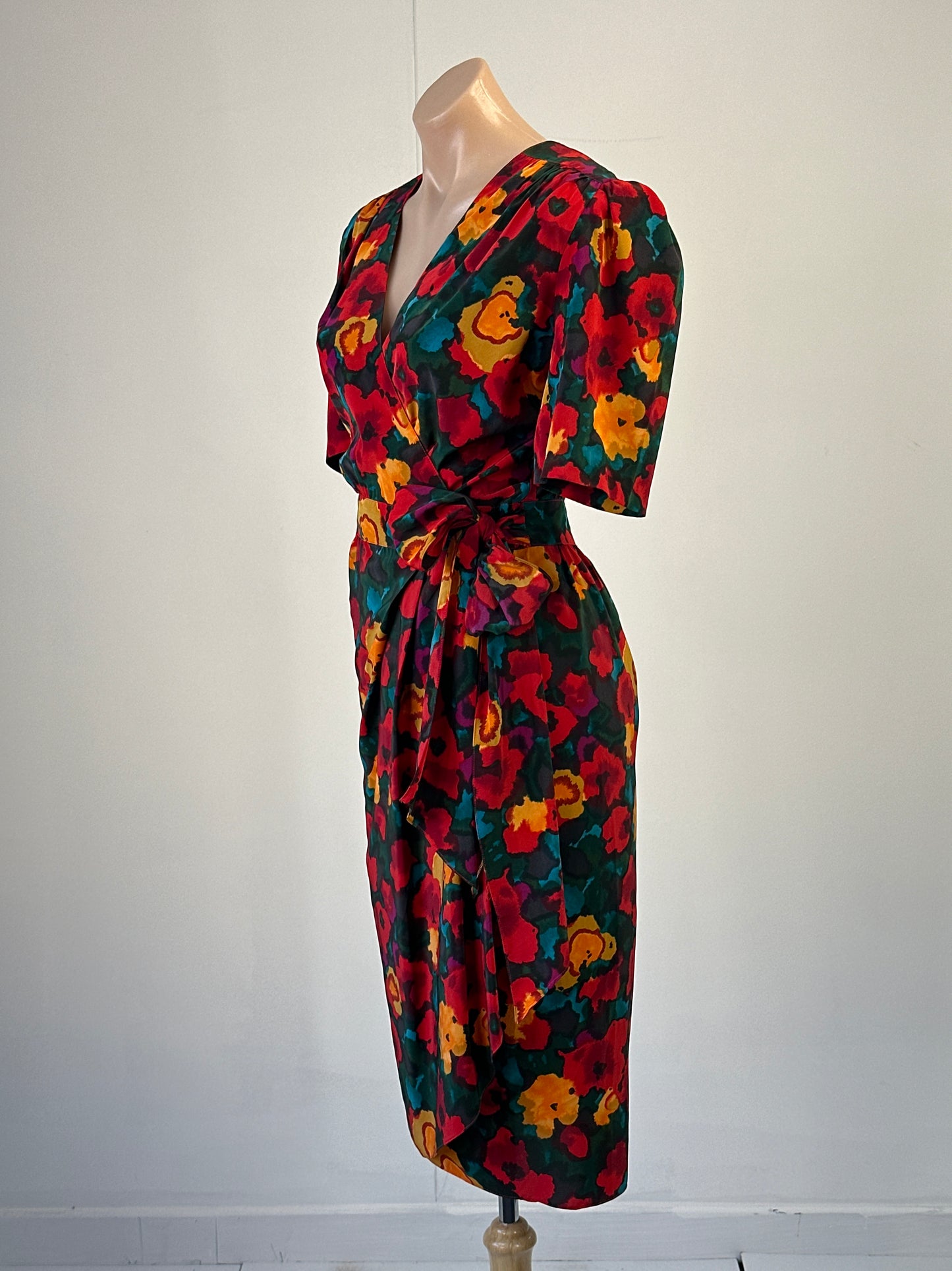 Sally Browne | vintage 80’s | dress | size 12 | midi length | made in Australia 🇦🇺