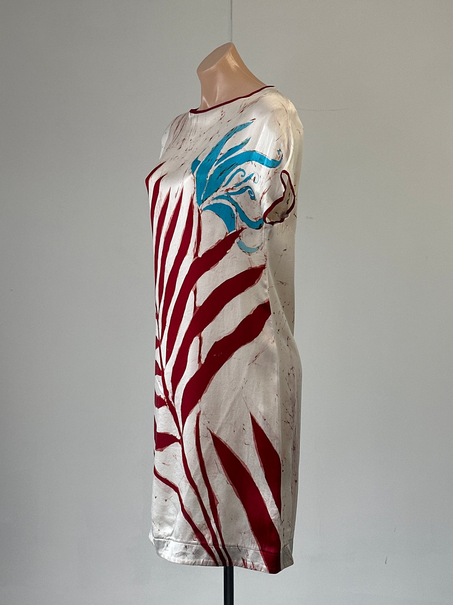 Dilly's | dress | size 8 | knee length | 100% silk