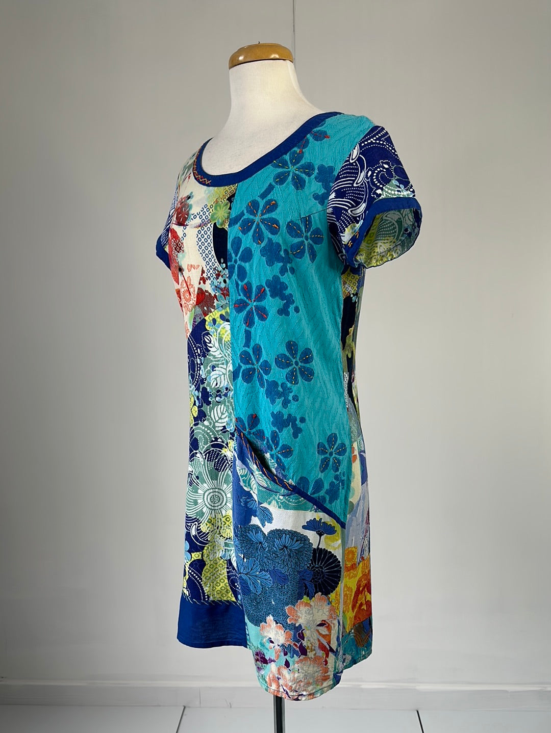 ORIENTIQUE | dress | size 12 | knee length
