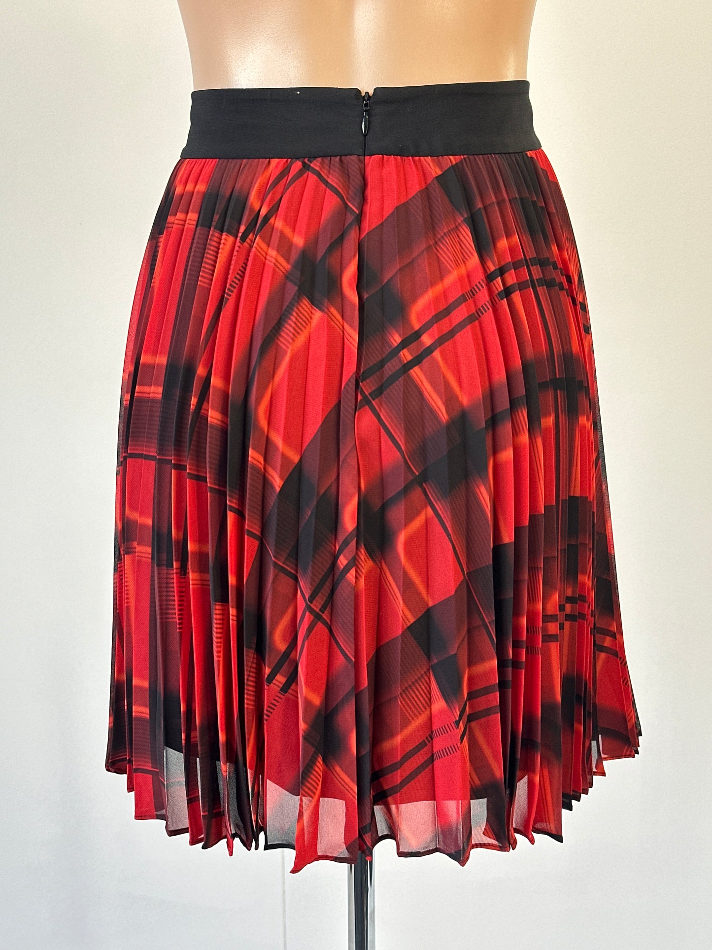 Karen Millen | UK | skirt | size 10 | knee length