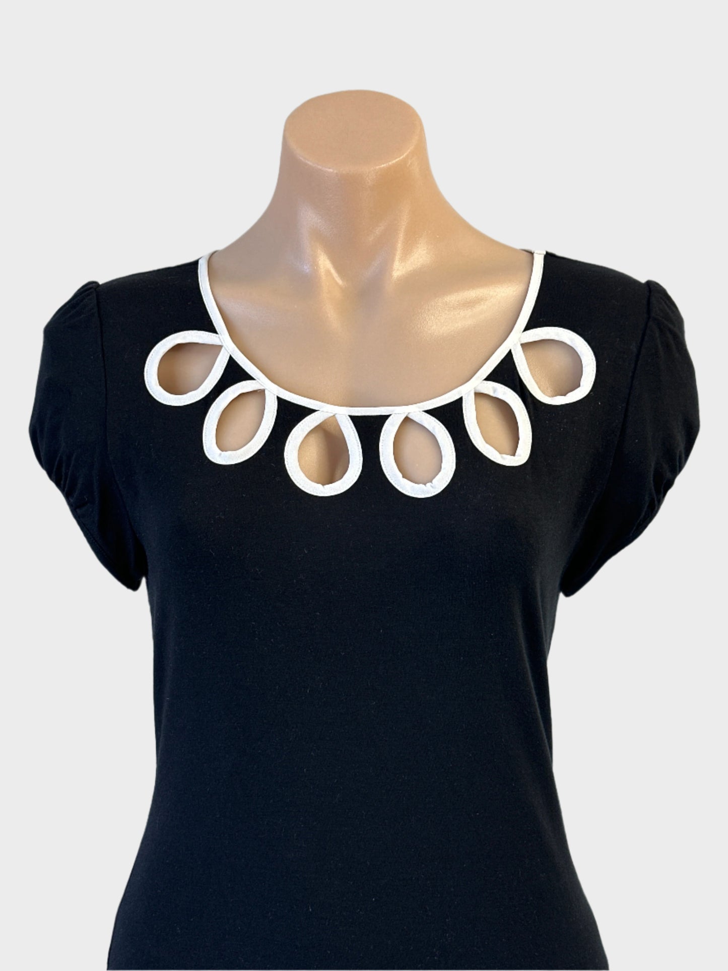 Review | top | size 12 | cap sleeve