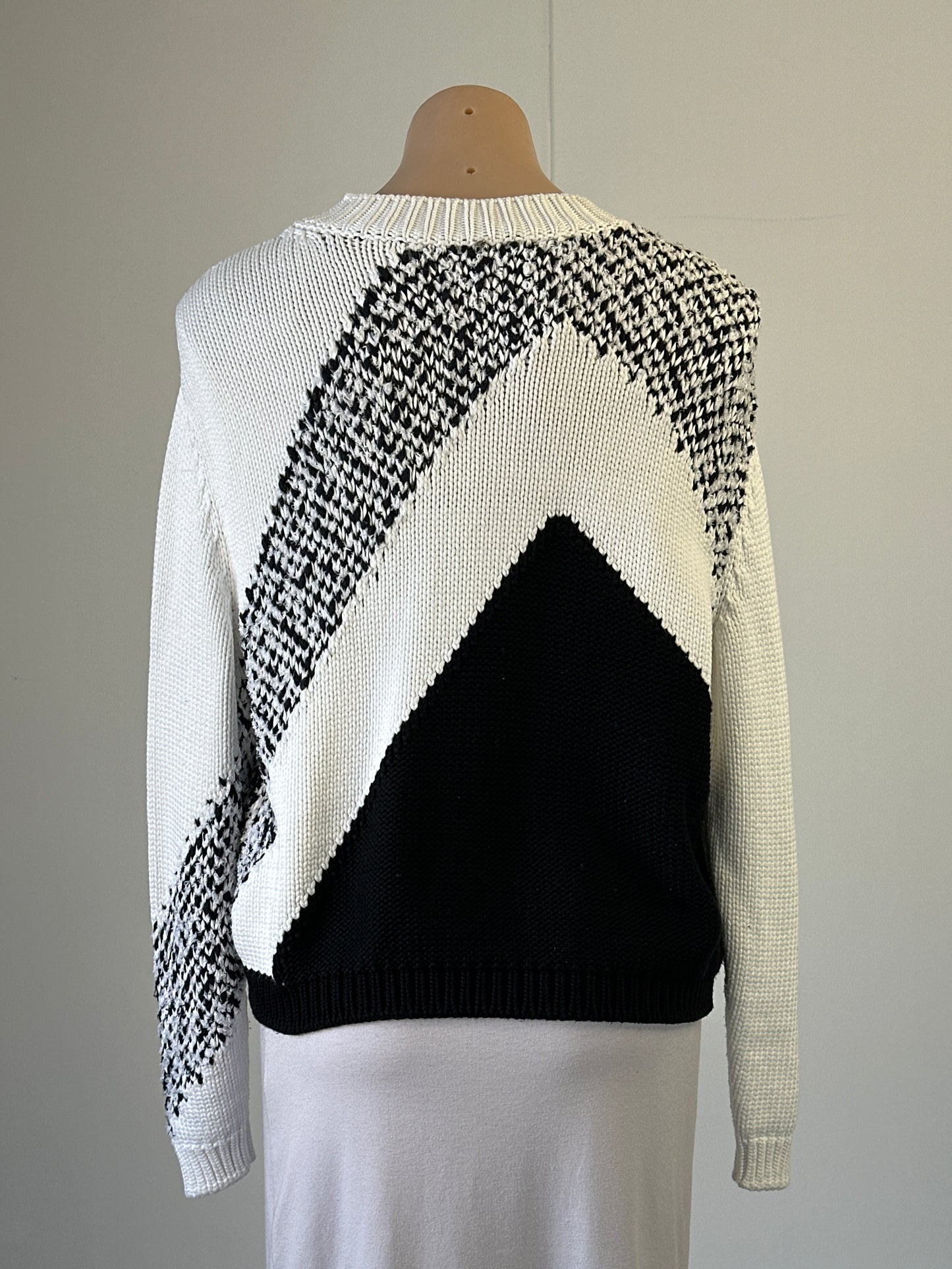 Sportmax | Italy | sweater | size 12 | crew neck