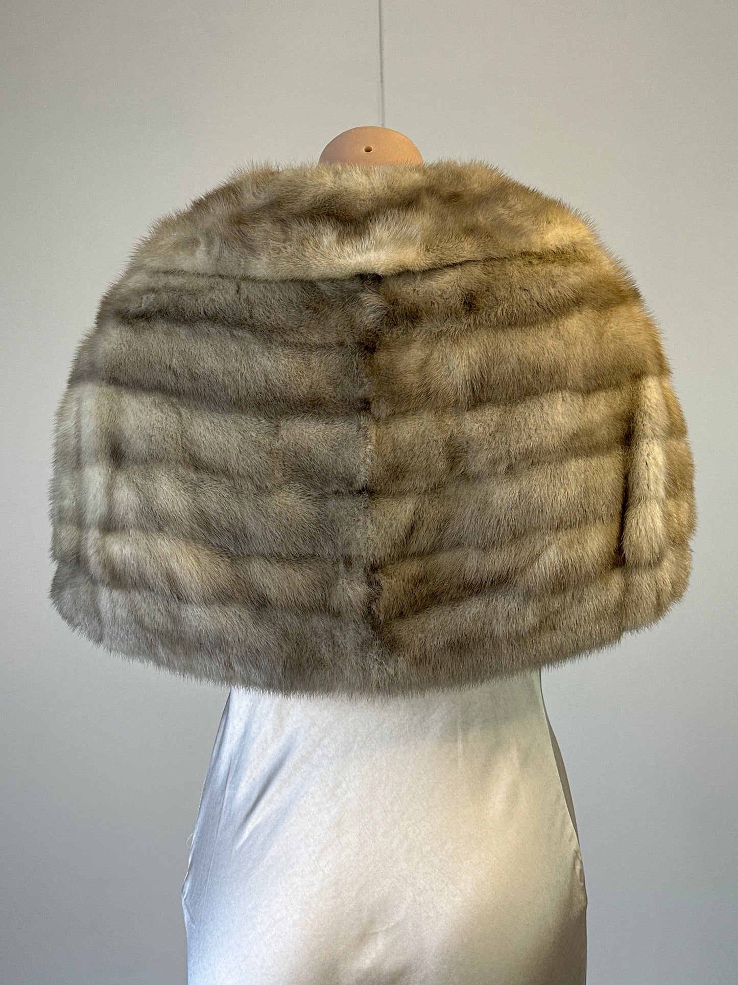 Bailey's Furs - Perth | vintage 50's | fur stole | one size | wrap front