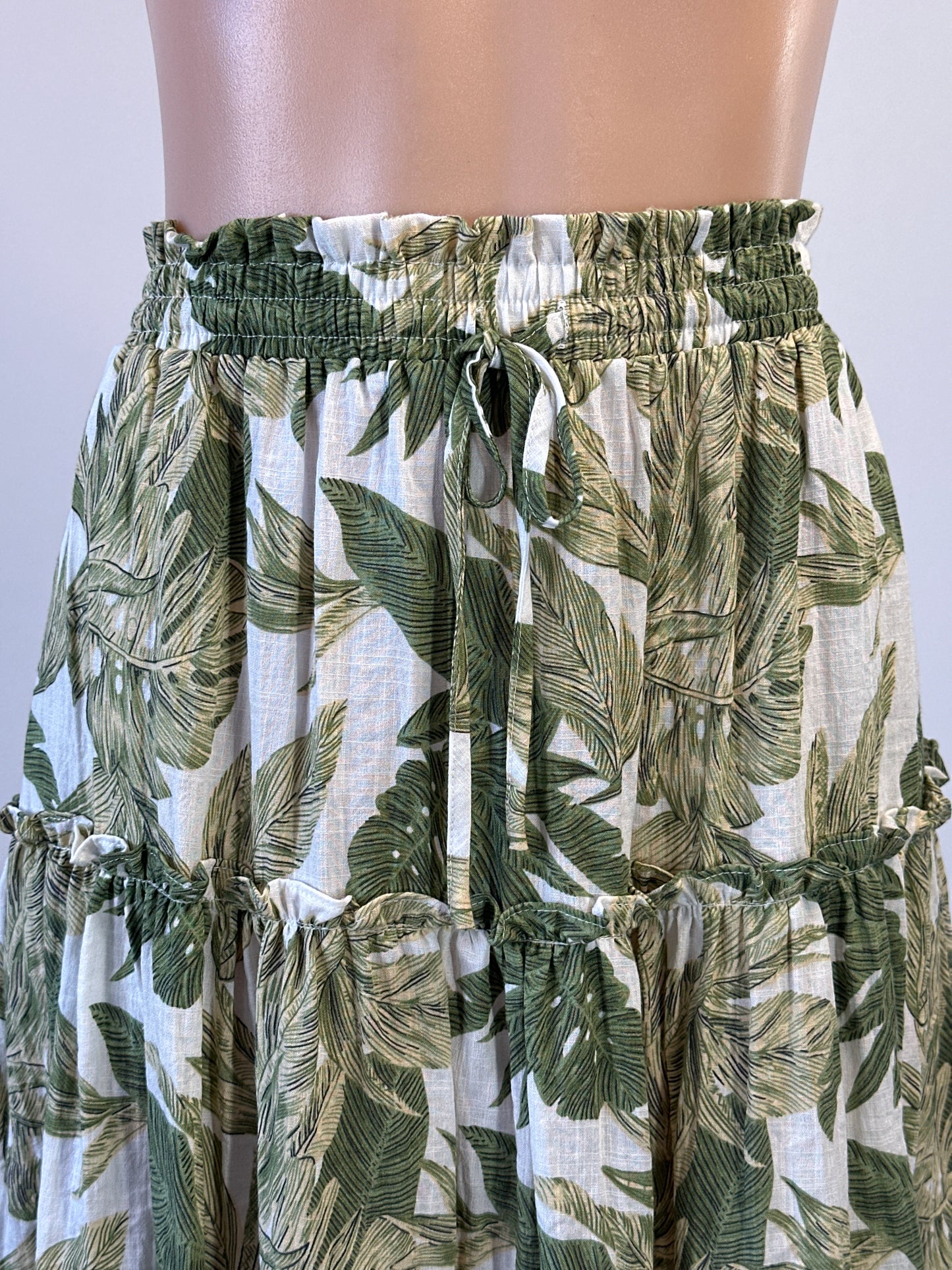 Yours Truly | skirt | size 12 | mini length | 100% linen