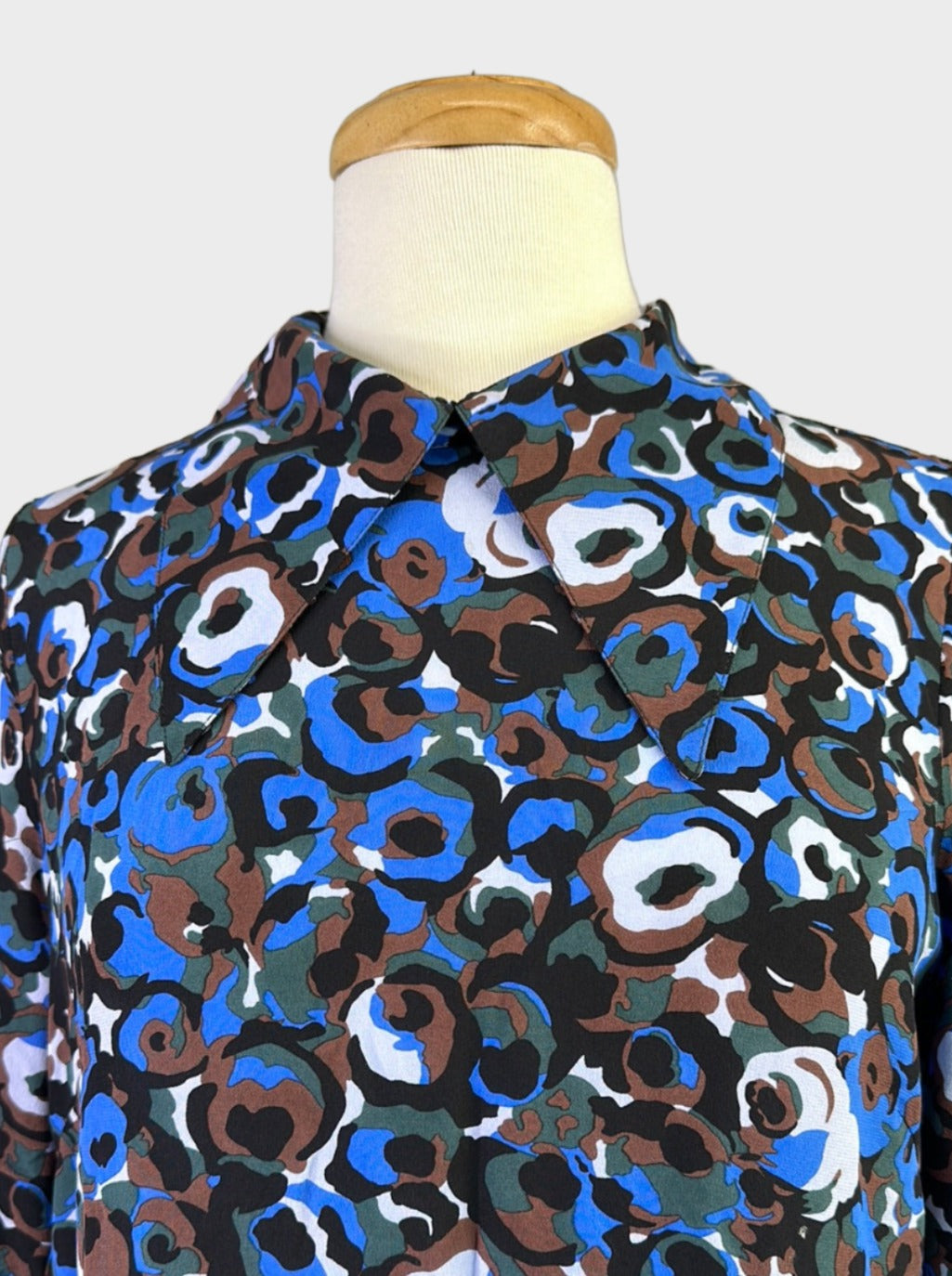 Marni | New York | dress | size 10 | knee length | 100% silk | made in Italy