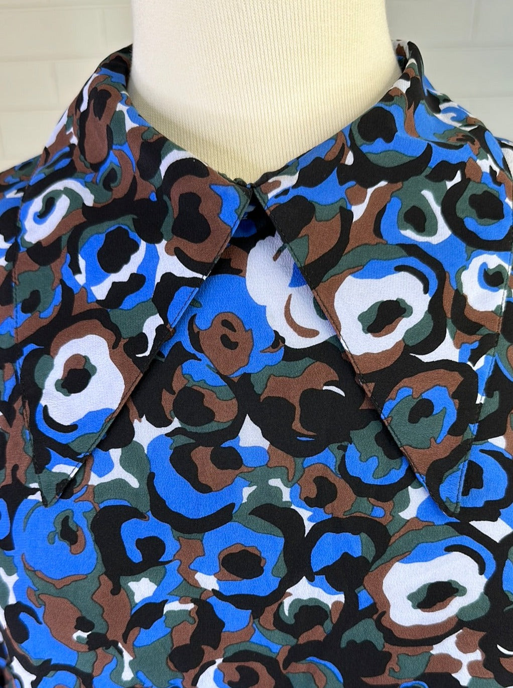 Marni | New York | dress | size 10 | knee length | 100% silk | made in Italy