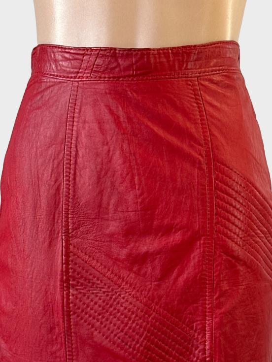 Simkka Furs | vintage 80's | skirt | size 8 | knee length | 100% leather | made in Australia ๐ฆ๐บ