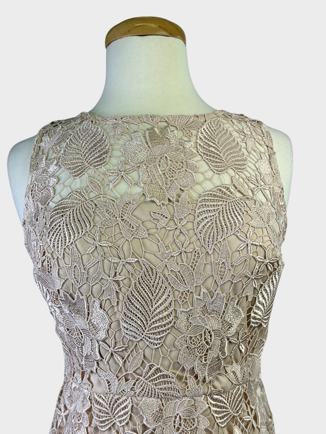 Julia Jordan | New York | dress | size 6 | midi length