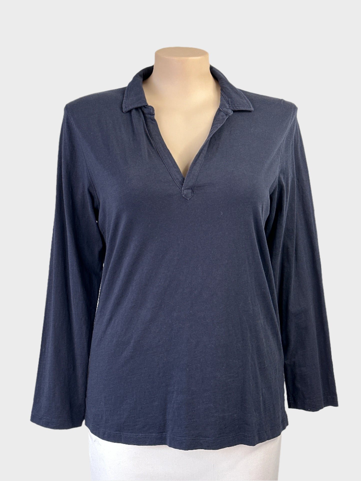 Goondiwindi Cotton top in navy with Johnny collar, long sleeves and notched hem for smart casual wear.