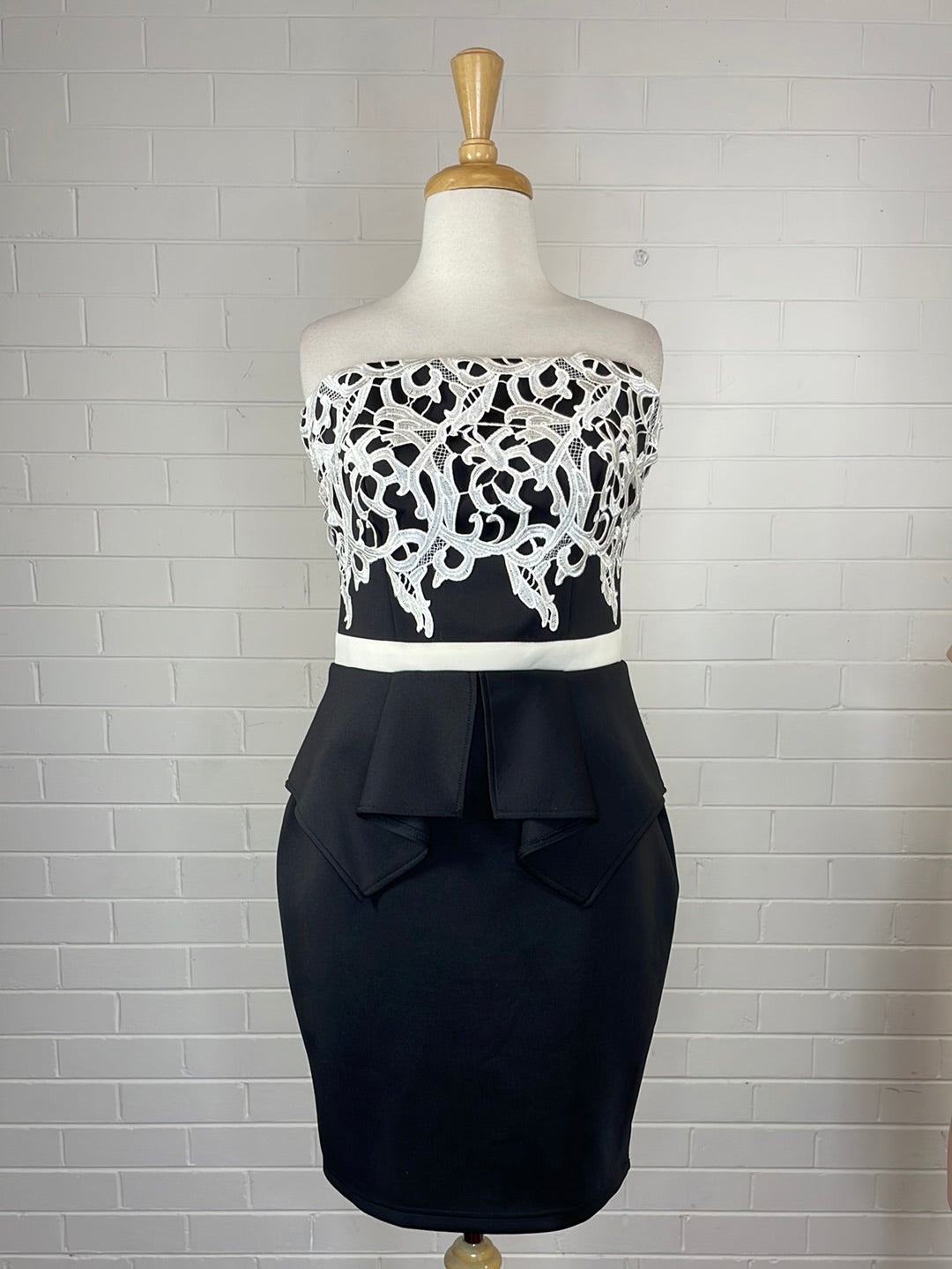 Lipsy London dress size 14 Lifeline Shop Online by Lifeline Northern Beaches