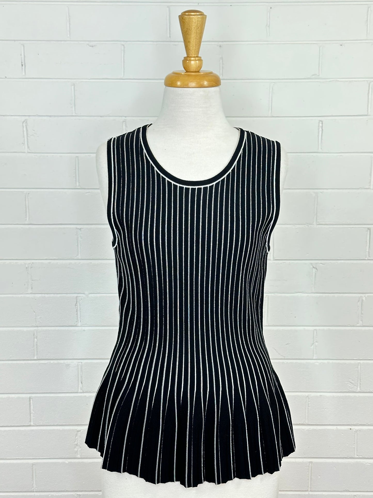 Portmans | top | size 12 | sleeveless