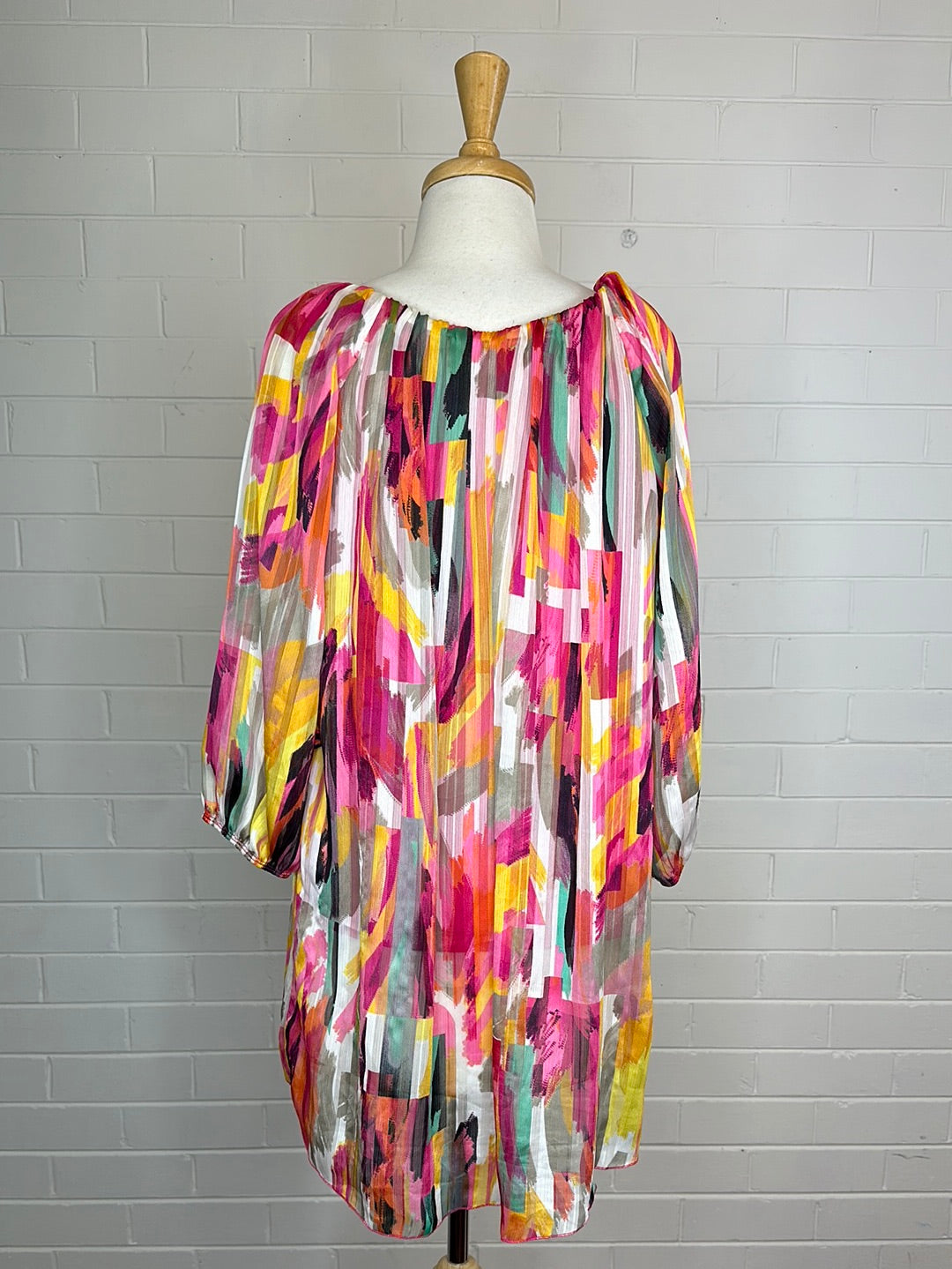 Shake | Italy | top | size 10 | three quarter sleeve