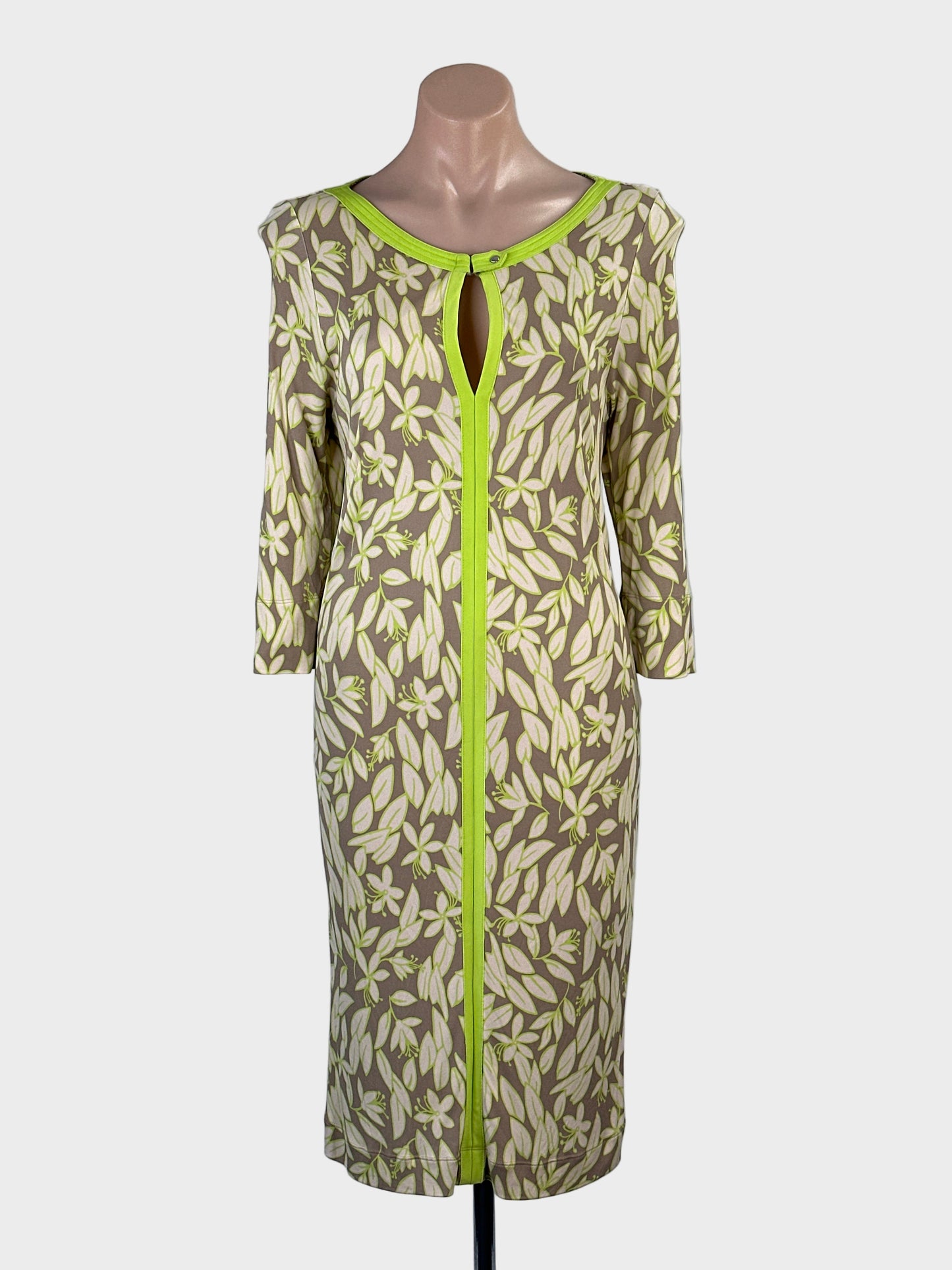 Designer Marc Cain jersey midi shift dress in green with botanical print, keyhole neck and contrasting centre front trim for office or special events.