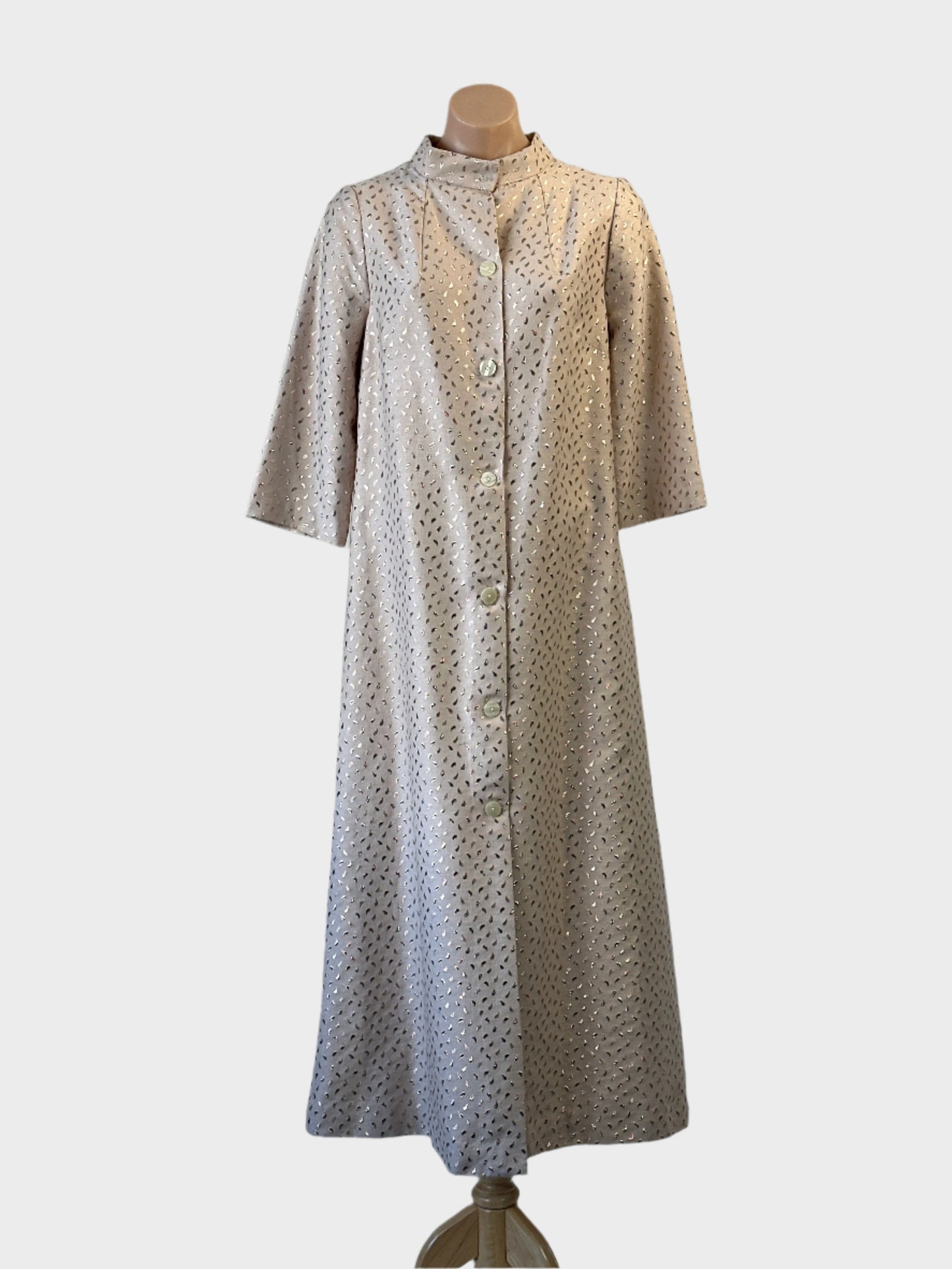 Vintage 60's opera coat in cream and gold wool with metallic leaf pattern for formal wear.