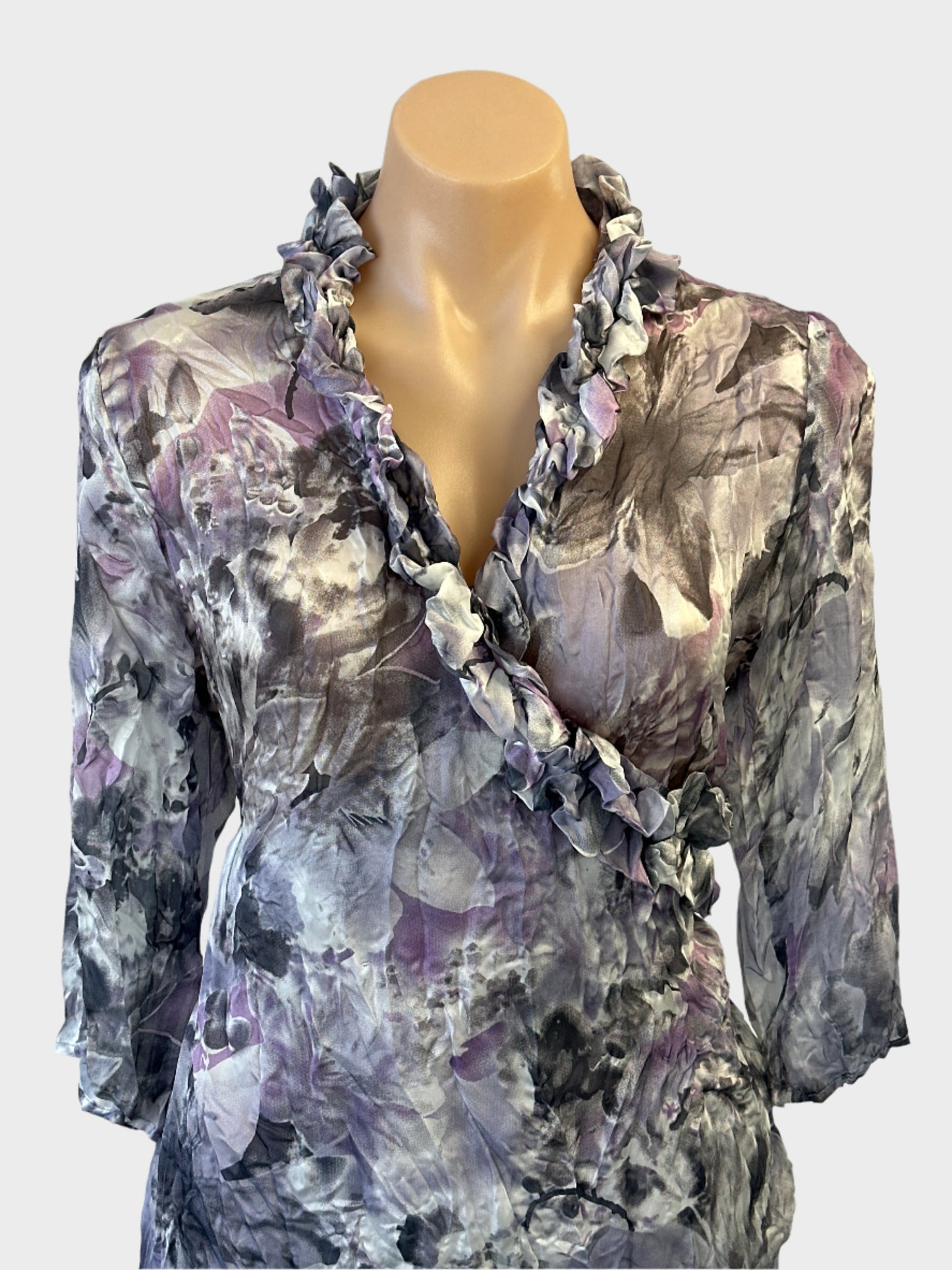 Flower | top | size 12 | three quarter sleeve