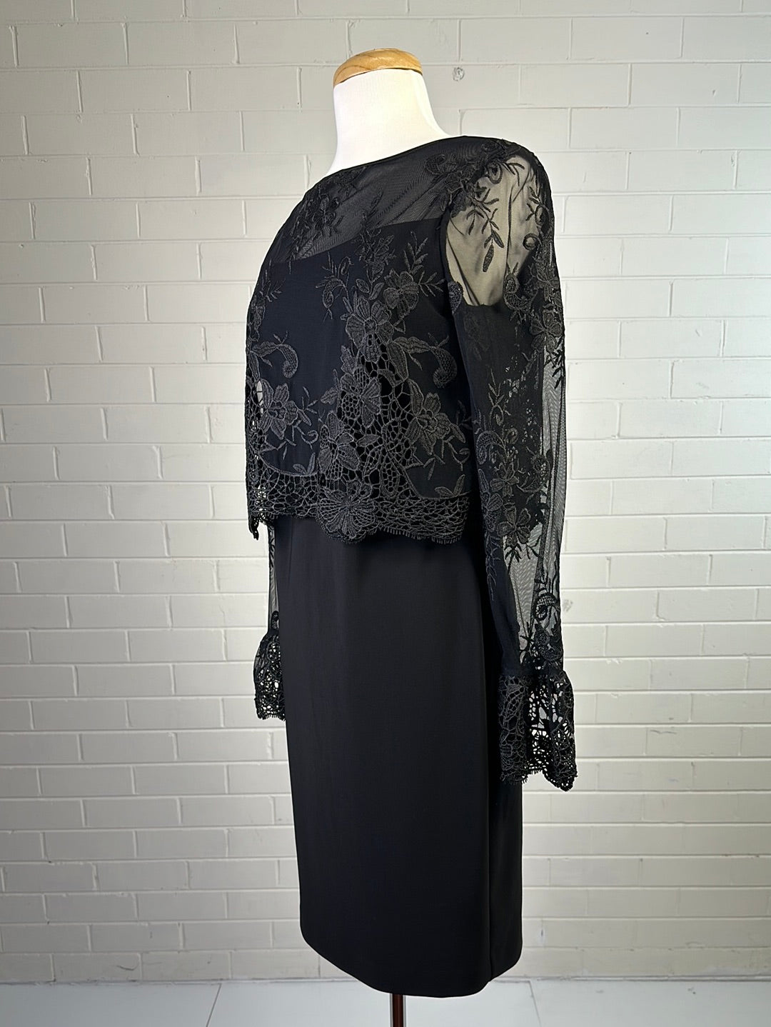 Joseph Ribkoff | Montreal | dress | size 10 | knee length