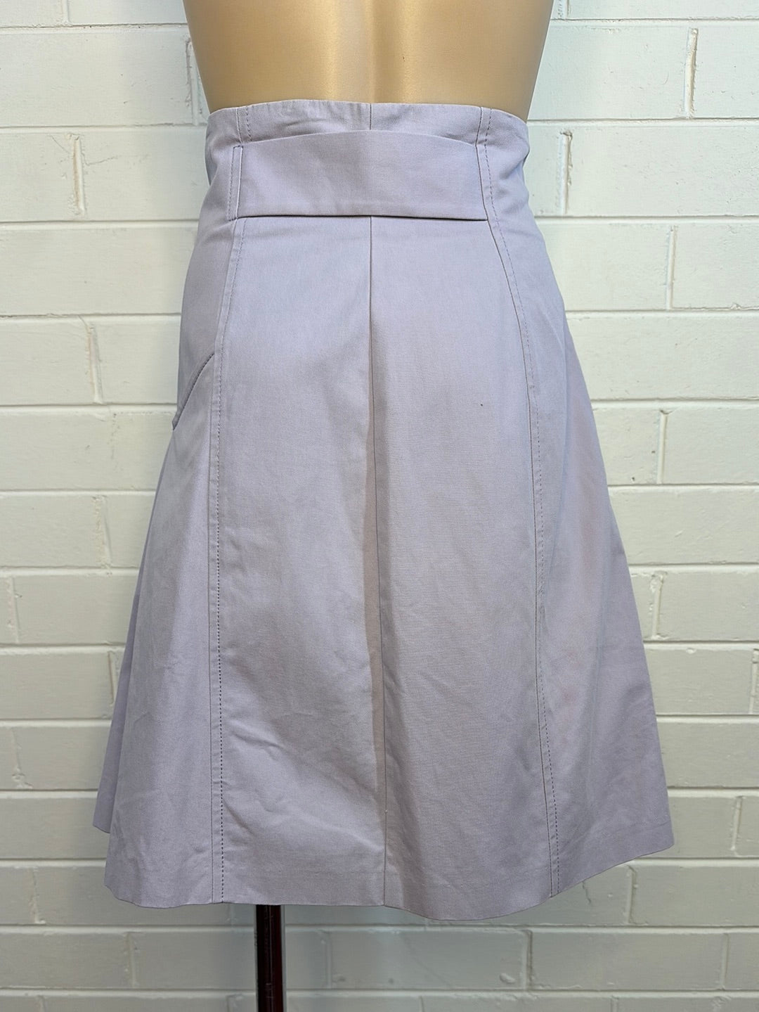 A line clearance skirt size 6