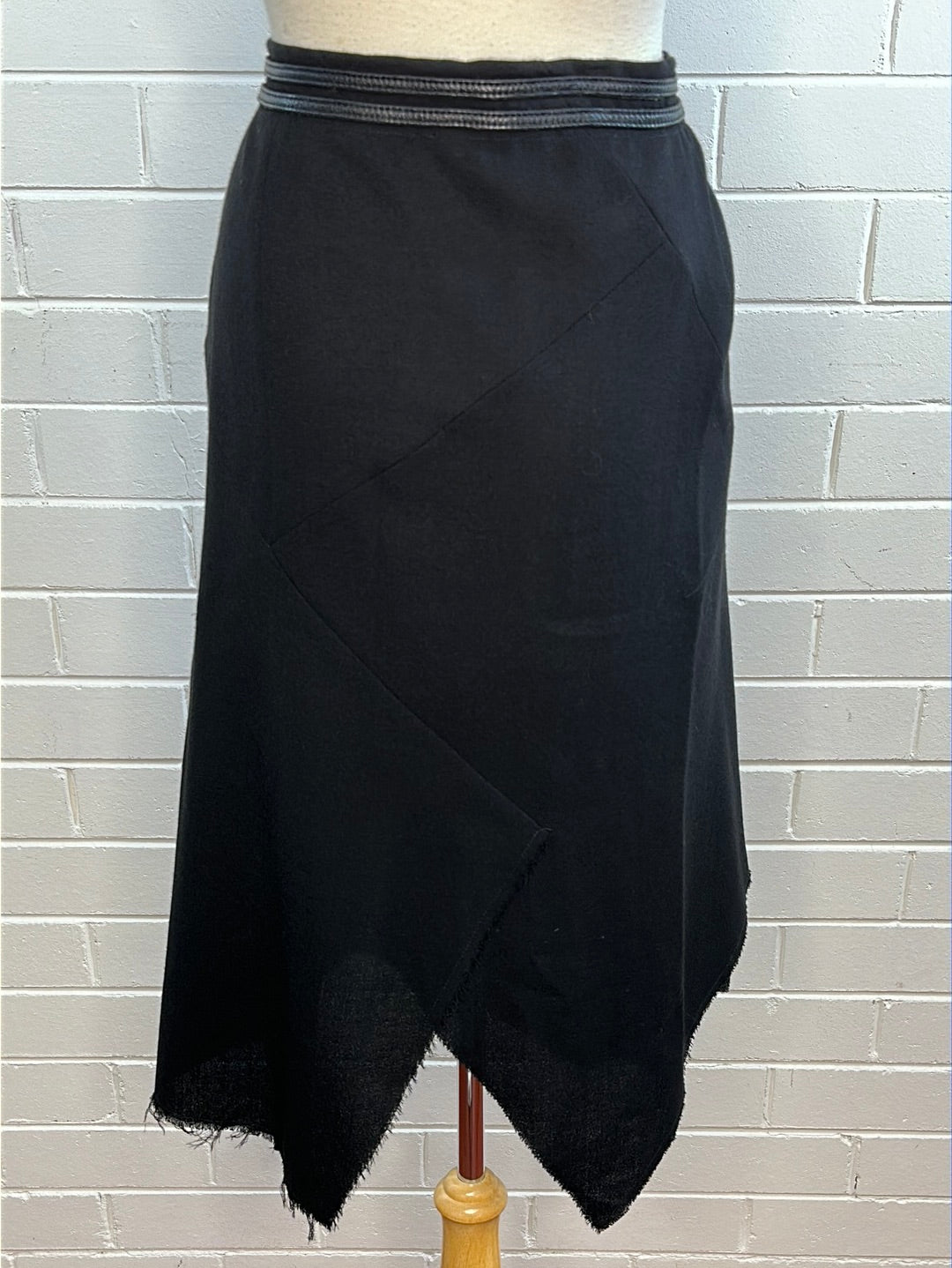 Scanlan Theodore | skirt | size 10 | knee length | 100% wool