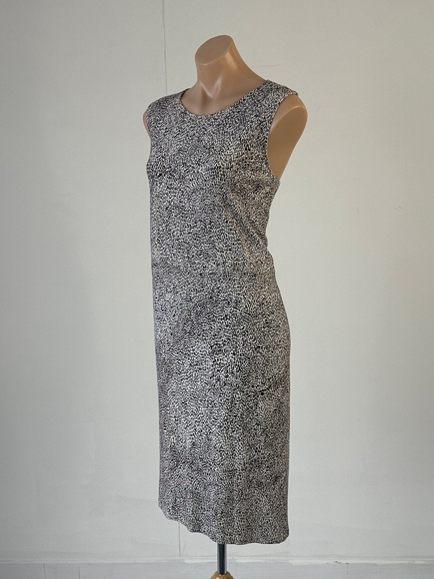 Max Mara | Italy | dress | size 10 | midi length | made in Italy