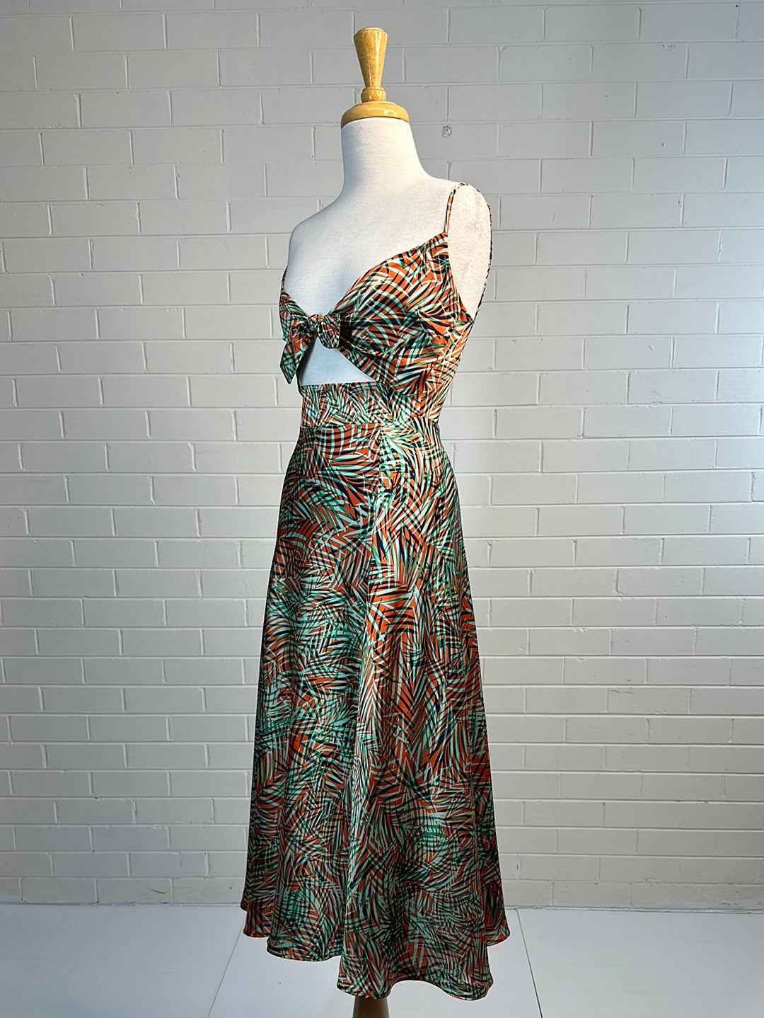 Thanne | dress | size 6 | midi length