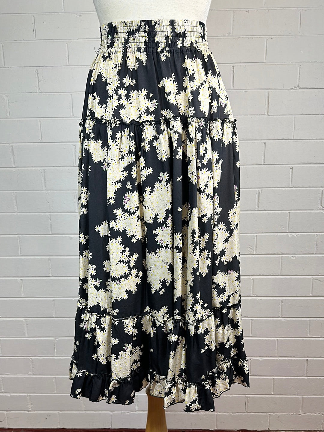 Saks Potts | Copenhagen | skirt | size 8 | midi length | 100% silk