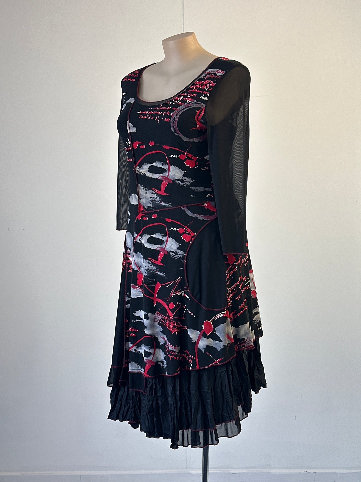 L'Officiel New Zealand | vintage 90's | dress | size 16 | midi length