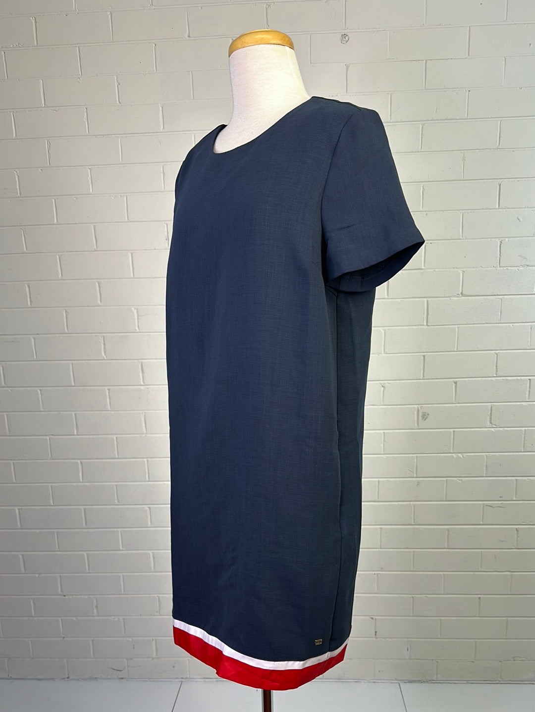 Tommy Hilfiger | New York | dress | size 12 | knee length