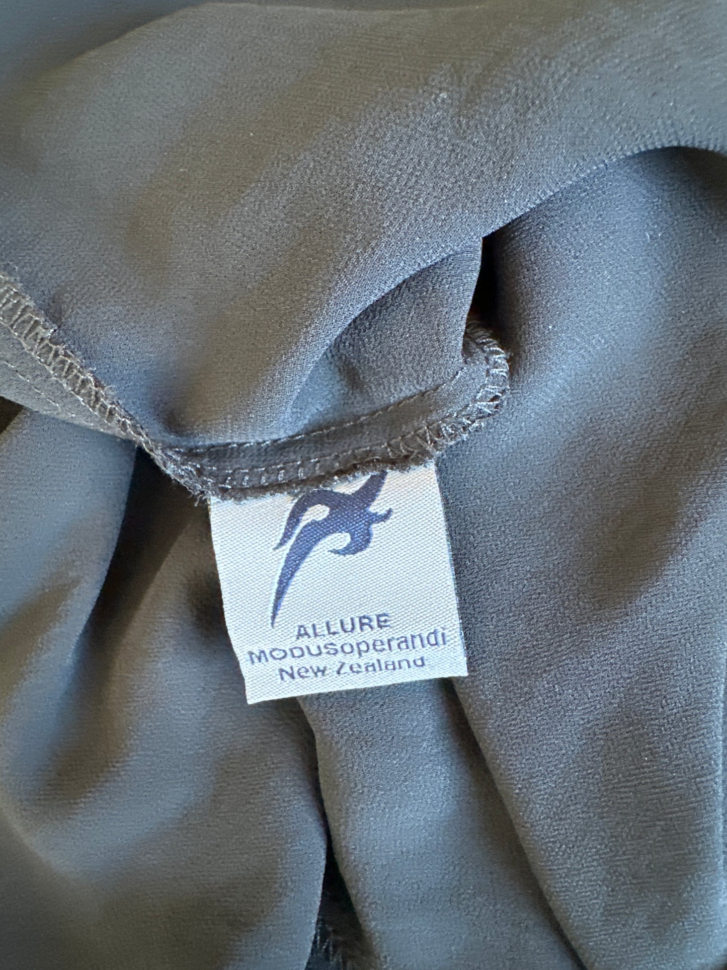 Allure Modus Operandi | New Zealand | gown | size 10 | maxi length