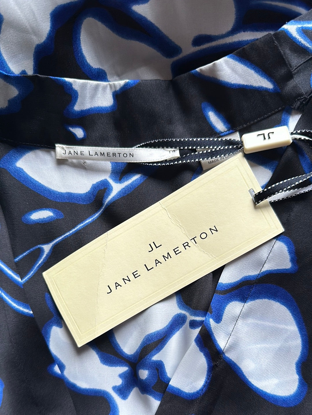 Jane Lamerton | top | size 14 | sleeveless | new with tags