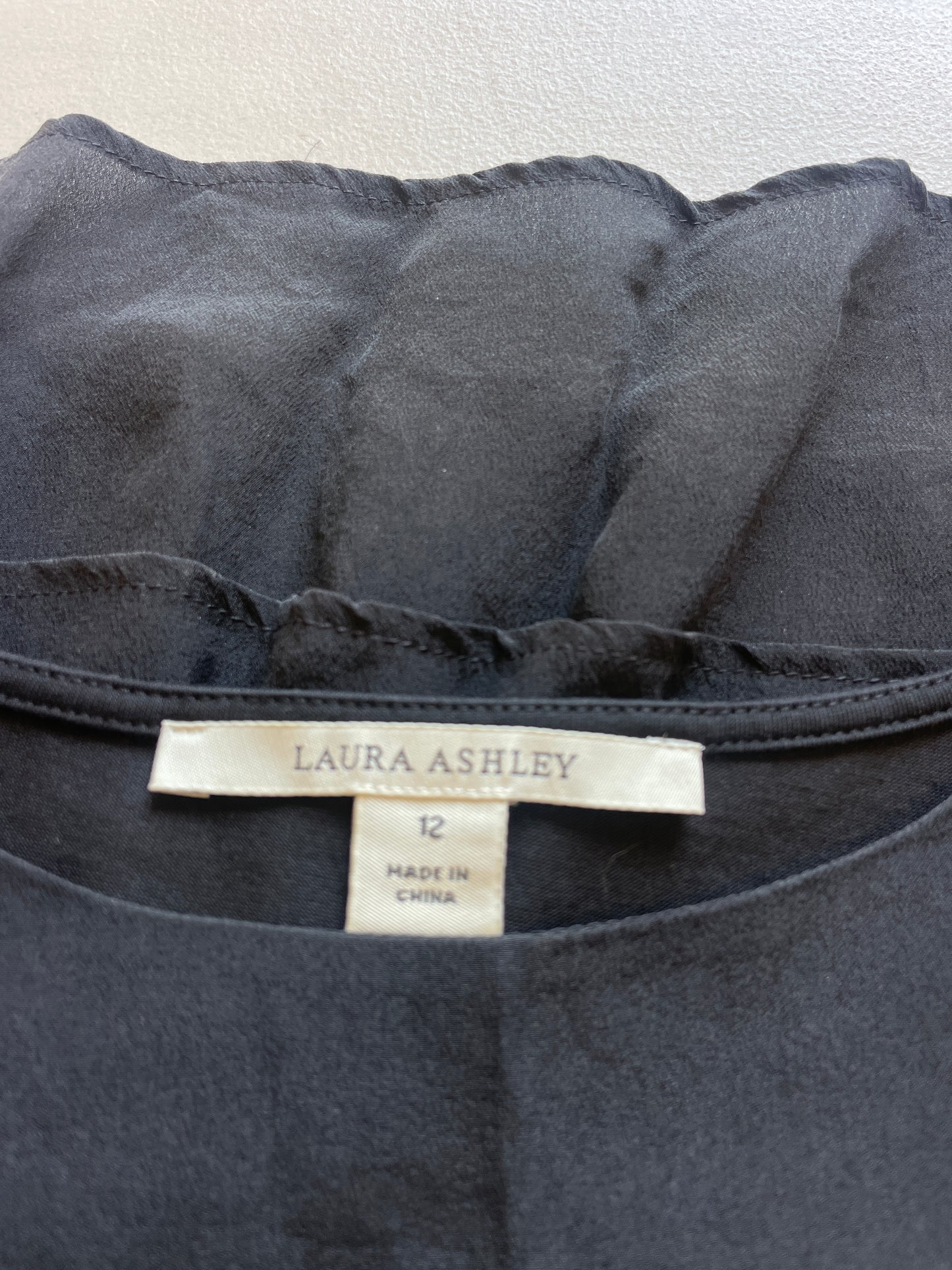 Laura Ashley | UK | top | size 12 | sleeveless | 100% silk