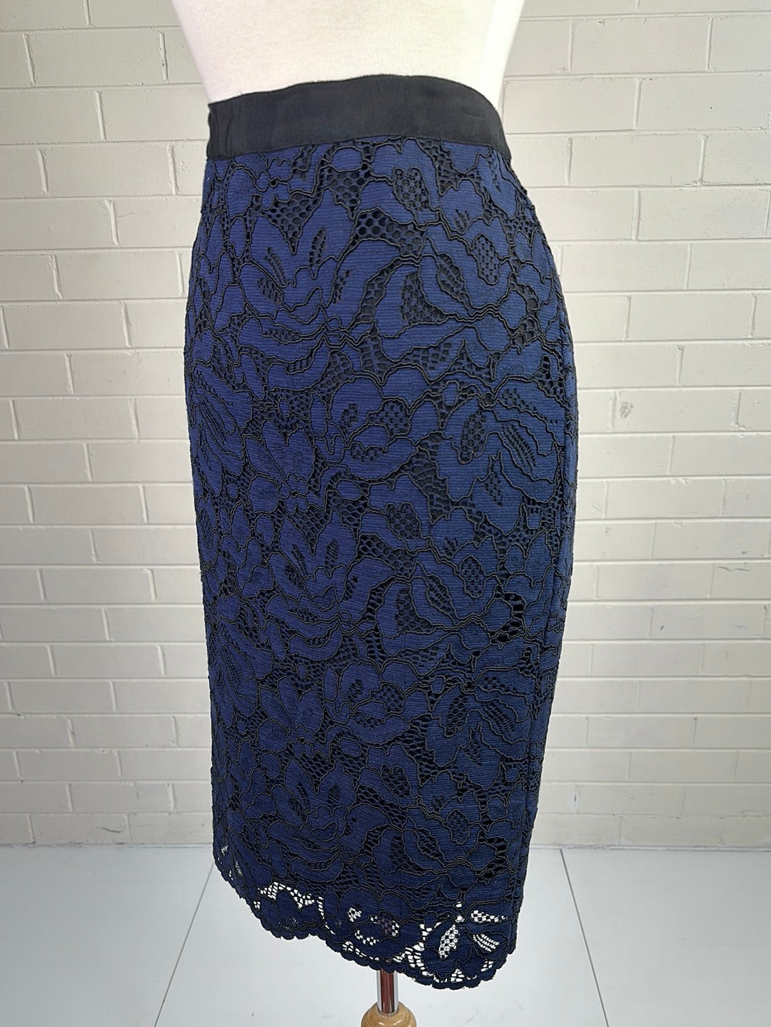 David Lawrence | skirt | size 8 | knee length