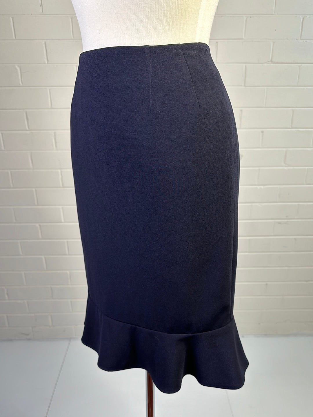 Carla Zampatti | vintage 90's | skirt | size 8 | knee length | made in Australia 🇦🇺